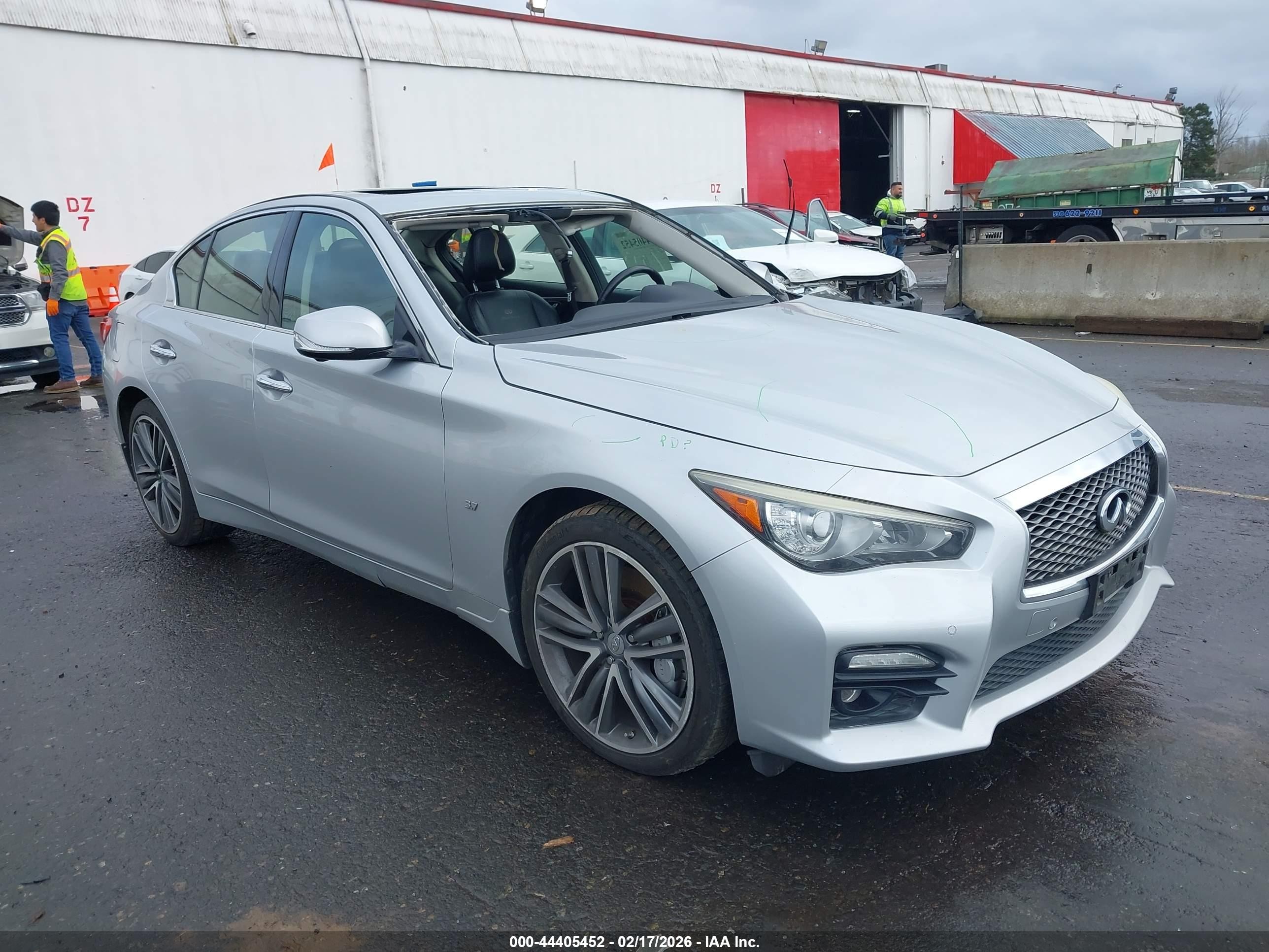 2014 Infiniti Q50 Sport, VIN JN1BV7AR7EM704621 — Roof