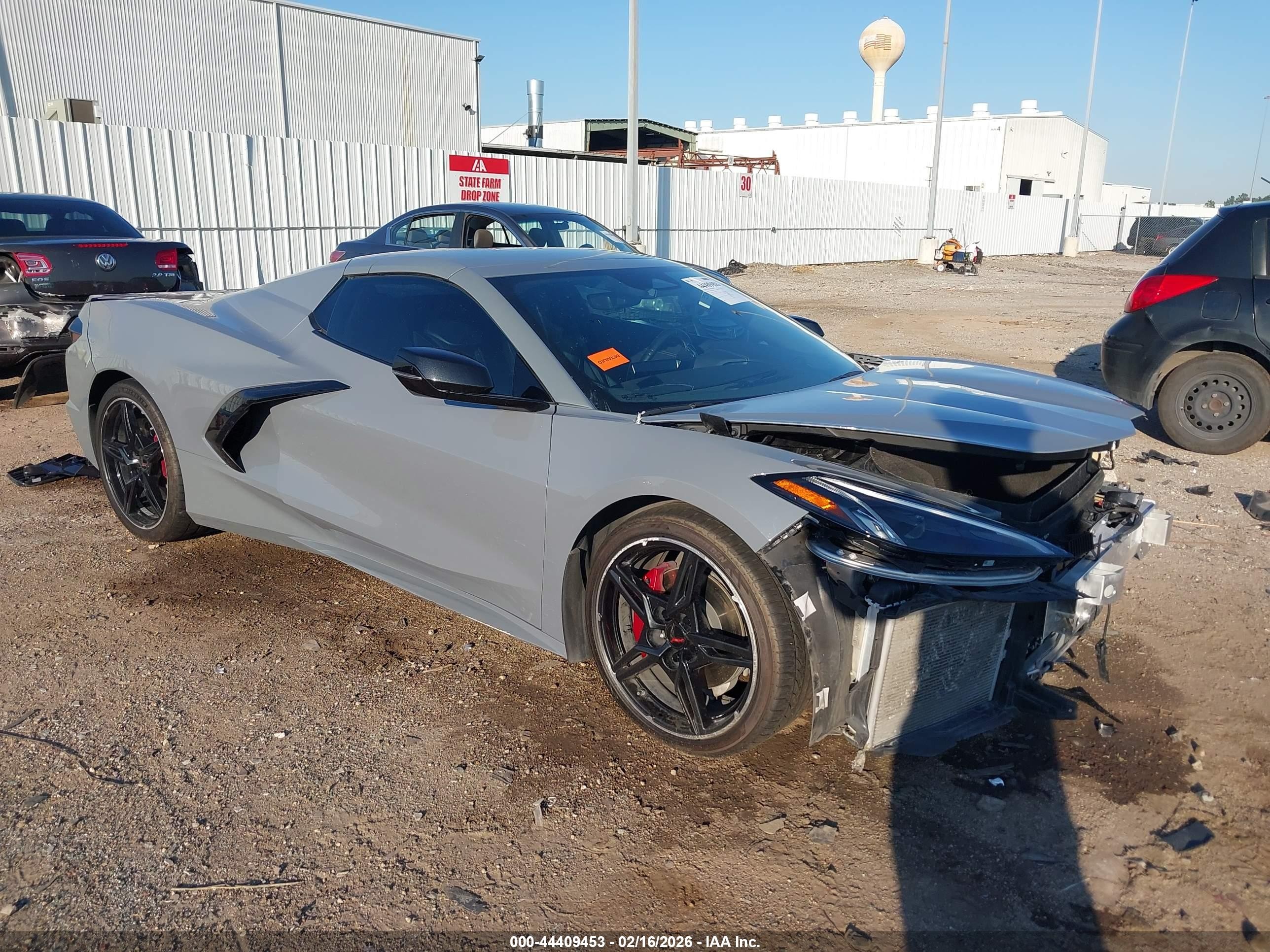 2024 Chevrolet Corvette 2LT, VIN 1G1YB3D49R5121534 — Front end