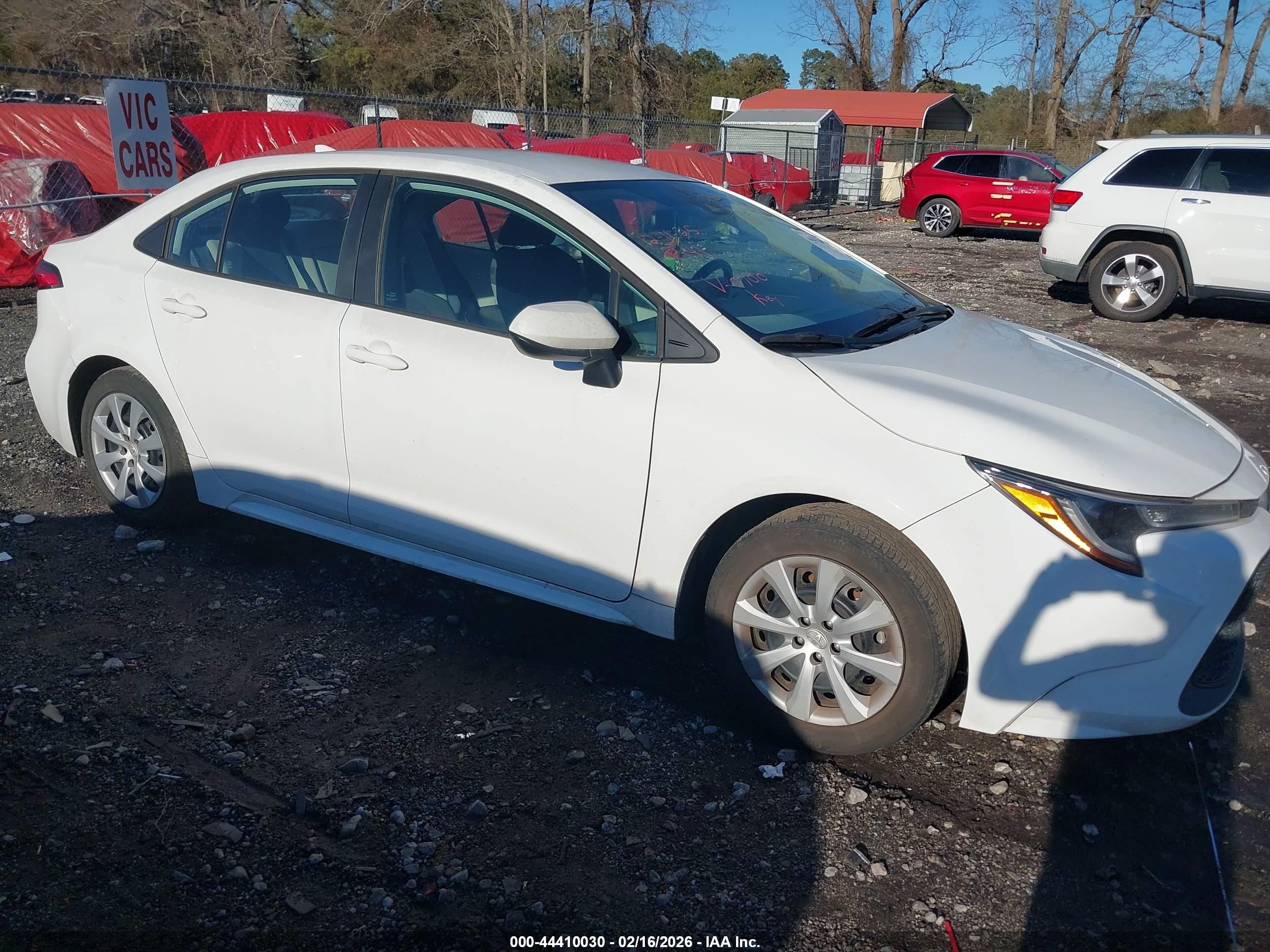 2021 Toyota Corolla LE, VIN 5YFEPMAE5MP230700 — Side