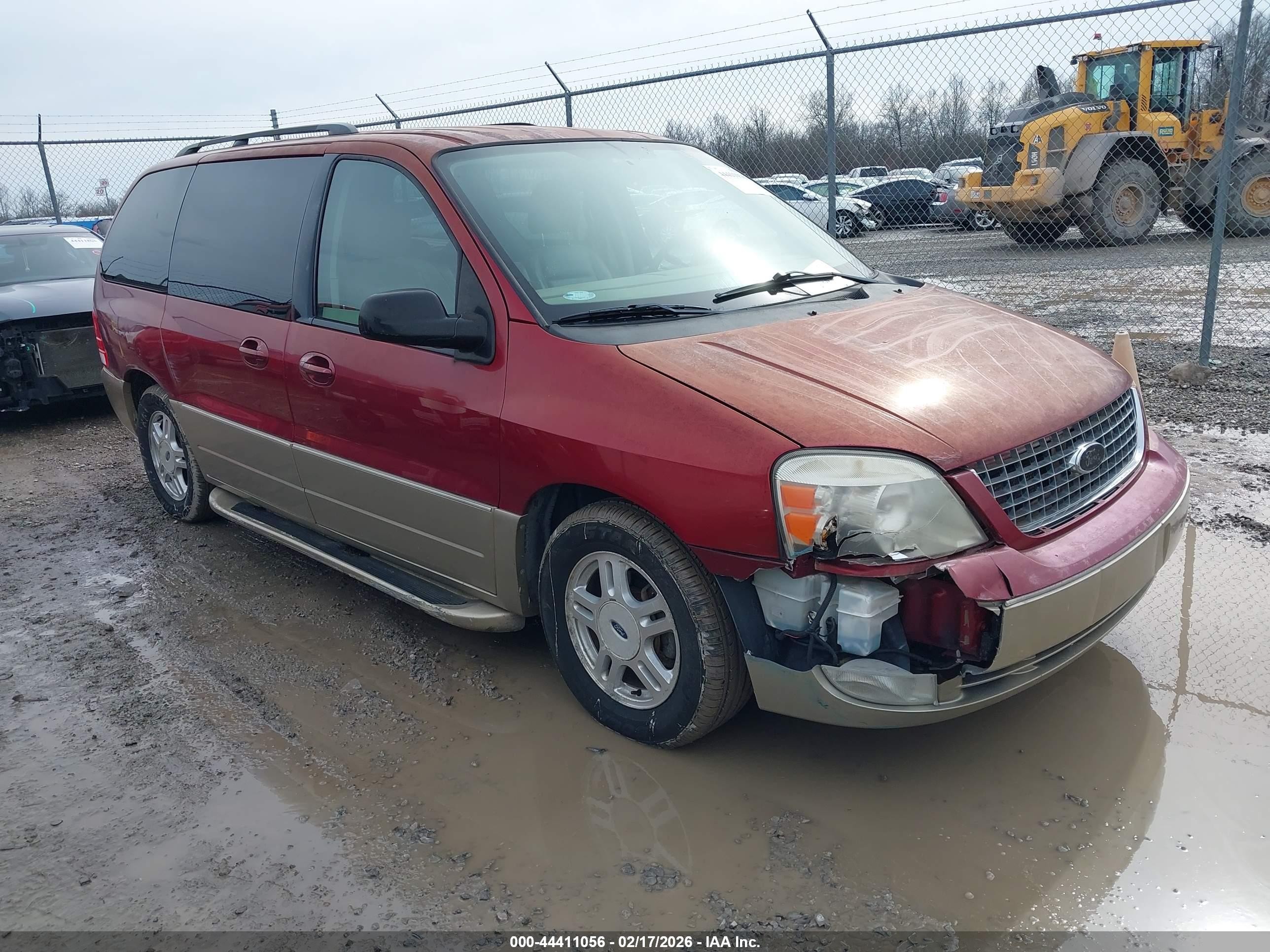 2004 Ford Freestar Limited, VIN 2FMDA58294BA38067 — Front end