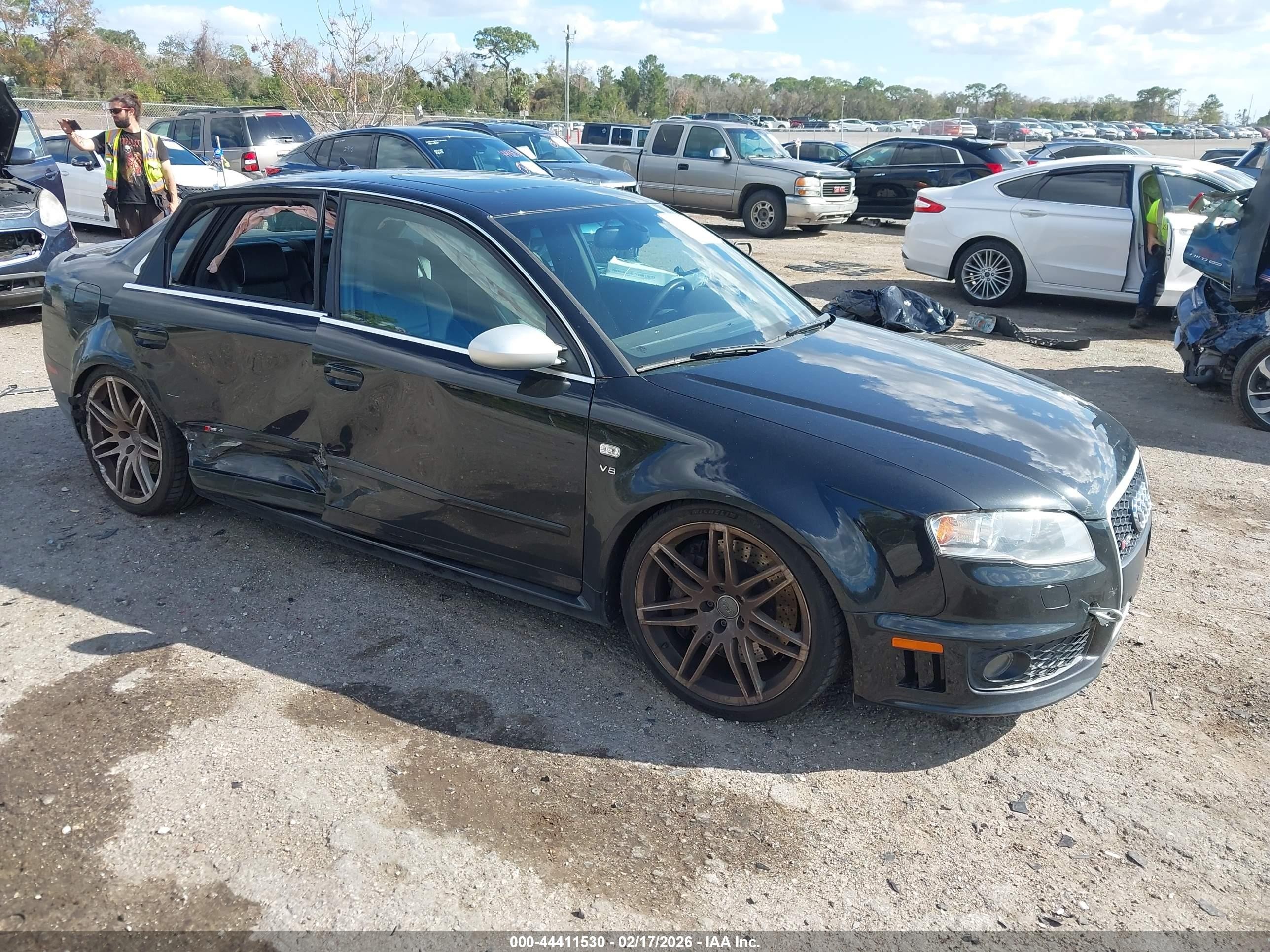 2007 Audi RS 4, VIN WUARU78E67N905167 — Side