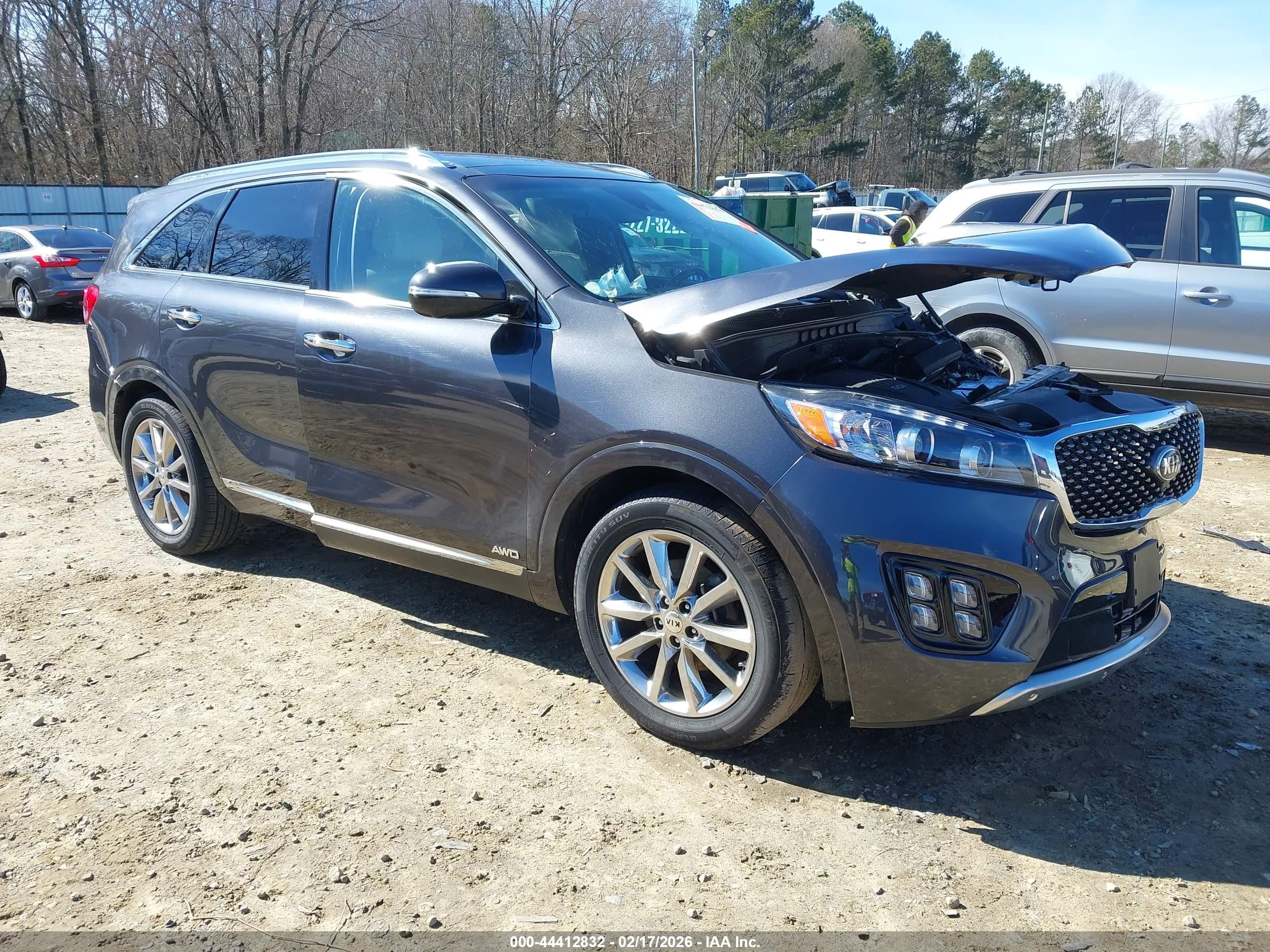 2017 Kia Sorento SXL, VIN 5XYPKDA58HG283683 — Front end