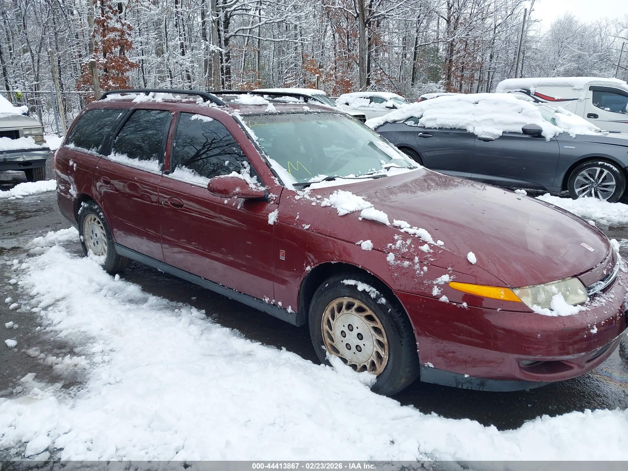 2001 Saturn LW, VIN 1G8JW84R01Y529312 — Front end