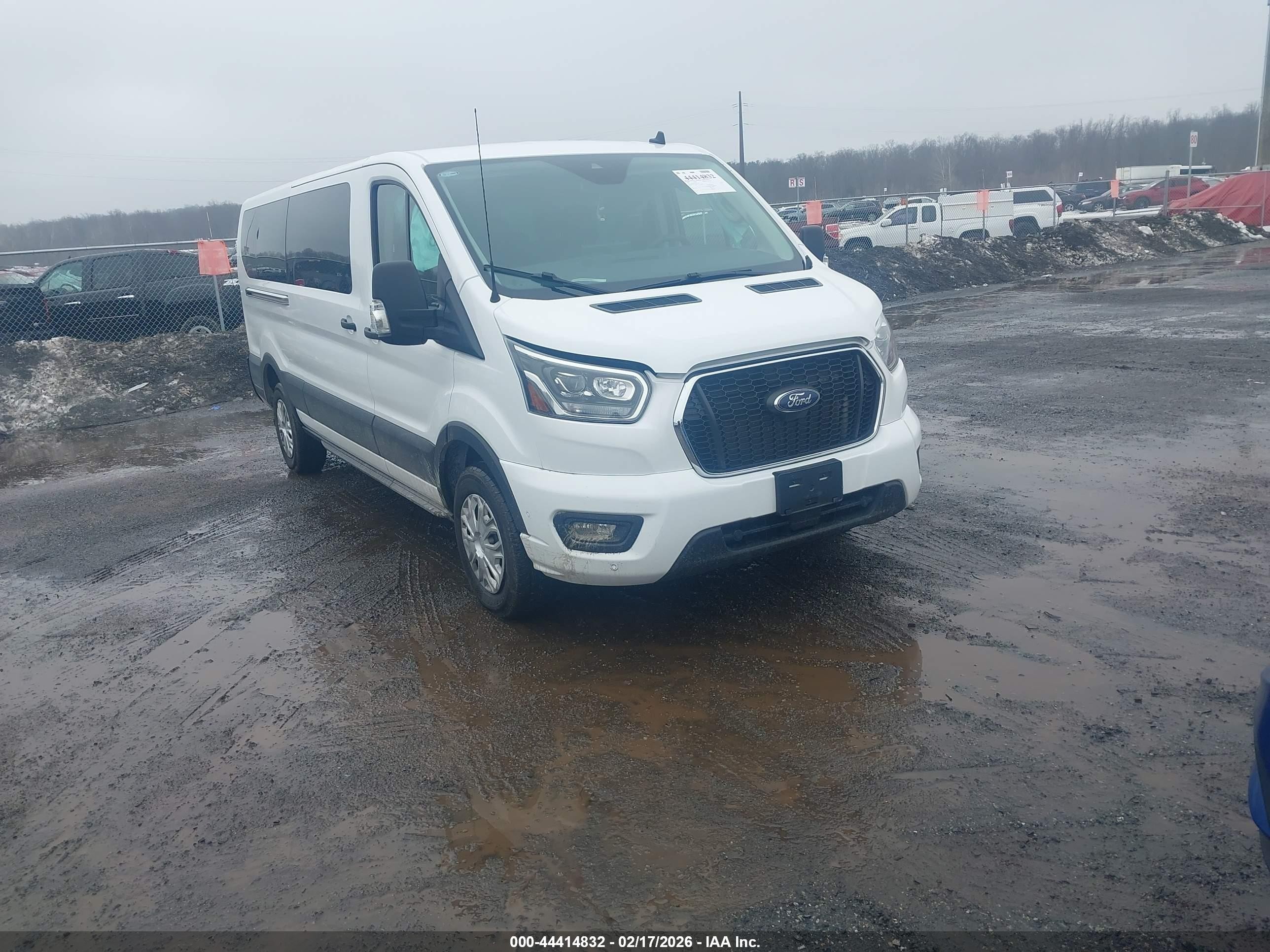 2023 Ford Transit Passenger XLT, VIN 1FBAX2YG9PKB08732 — Side