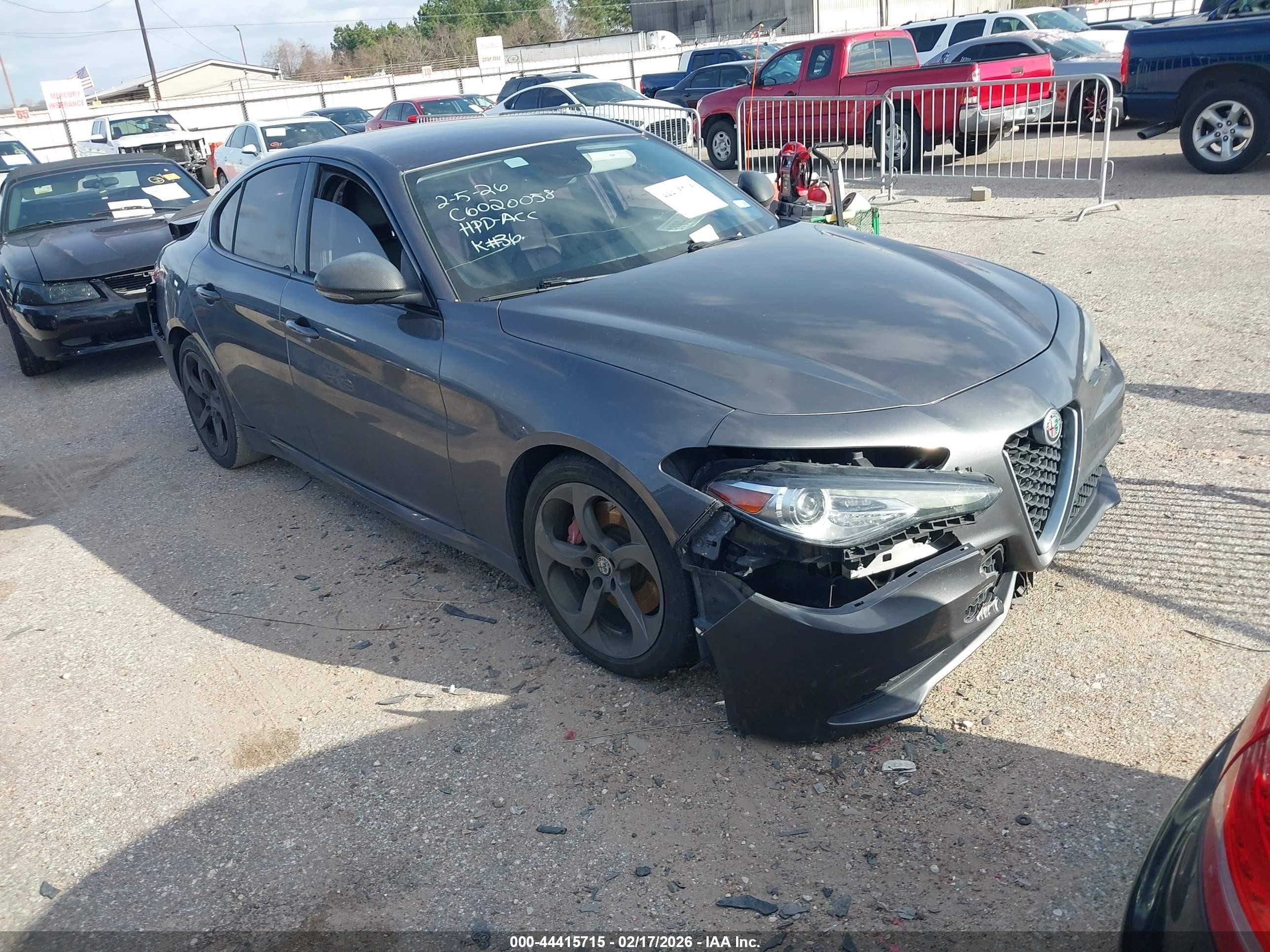 2017 Alfa Romeo Giulia, VIN ZARFAEBN2H7555960 — All over