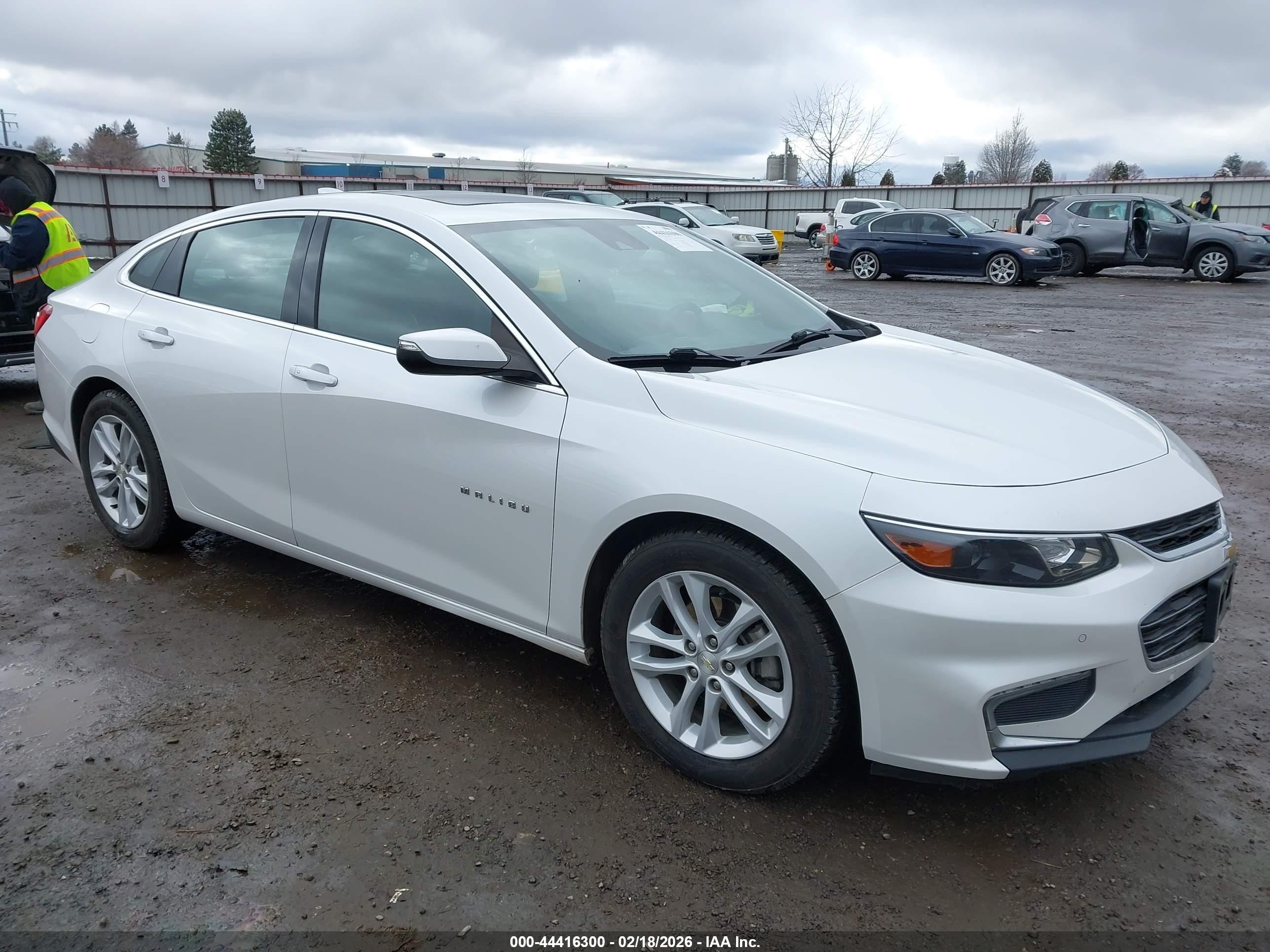 2017 Chevrolet Malibu Hybrid, VIN 1G1ZJ5SU3HF132401 — Side