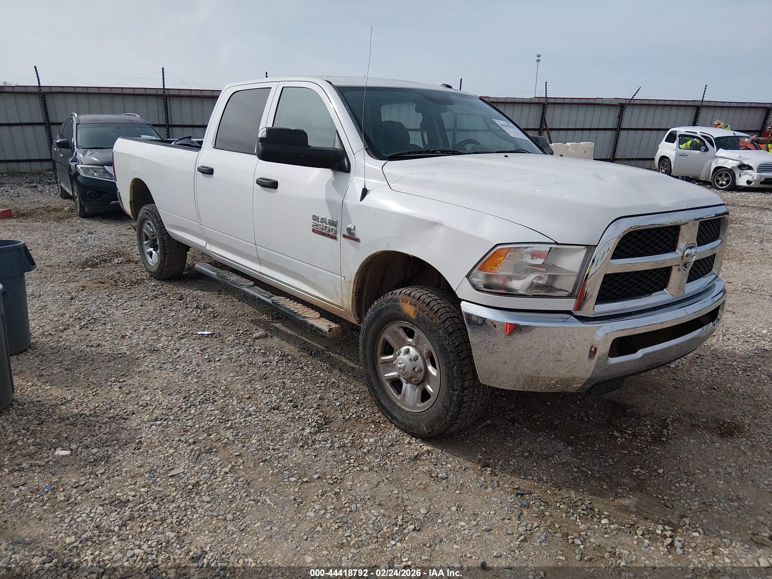 2014 Ram 2500 Tradesman, VIN 3C6UR5HL3EG309300 — Side