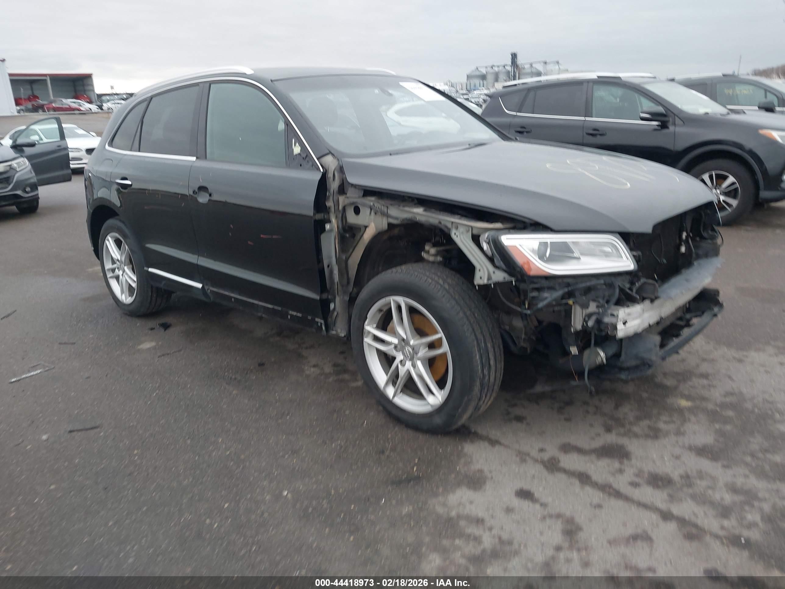 2016 Audi Q5 Premium Plus, VIN WA1L2AFP0GA033418 — Front end