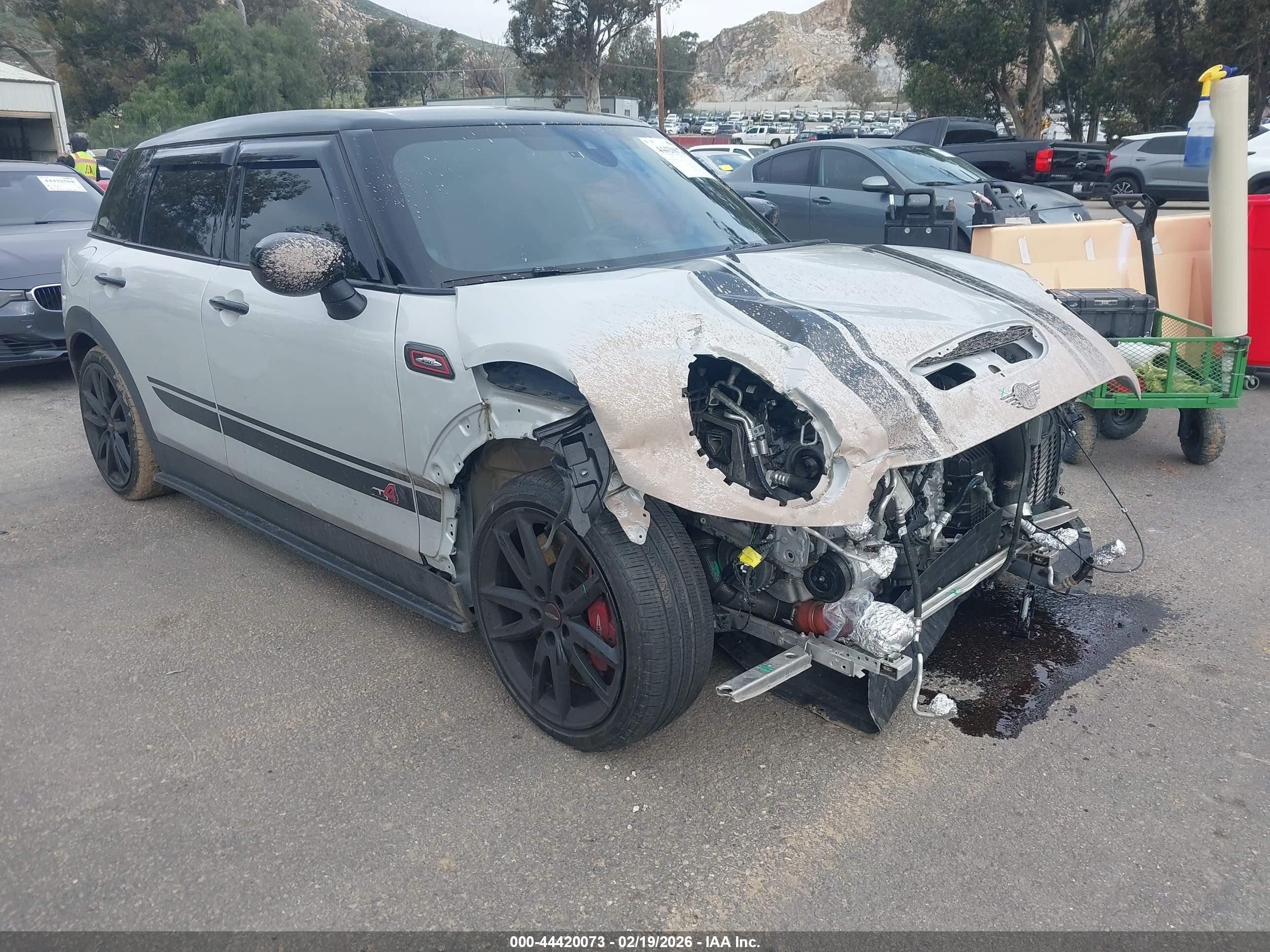 2021 MINI Clubman John Cooper Works, VIN WMWJZ9C01M2P33384 — Front end