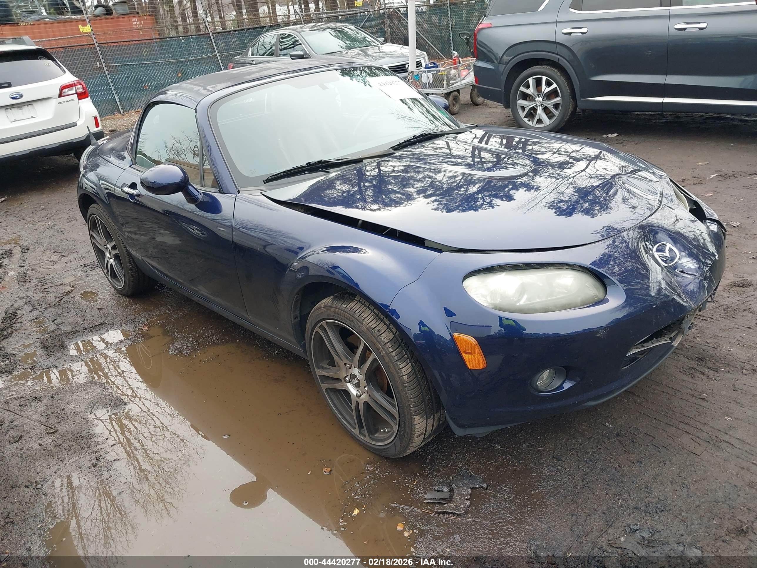 2008 Mazda MX-5 Miata Grand Touring, VIN JM1NC26FX80155462 — Front end