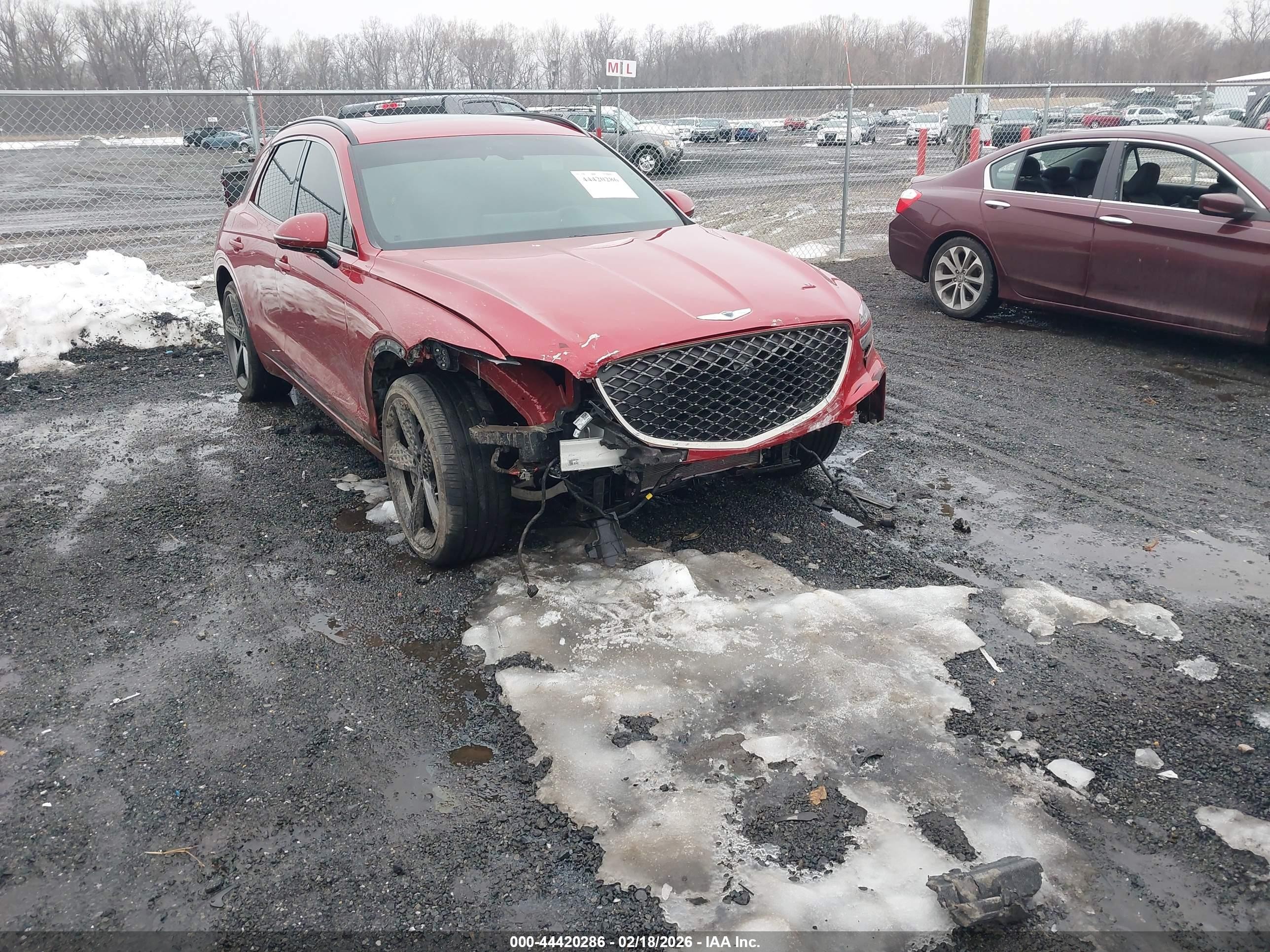 2024 Genesis GV70 2.5T, VIN 5NMMADTB8RH011859 — Front end