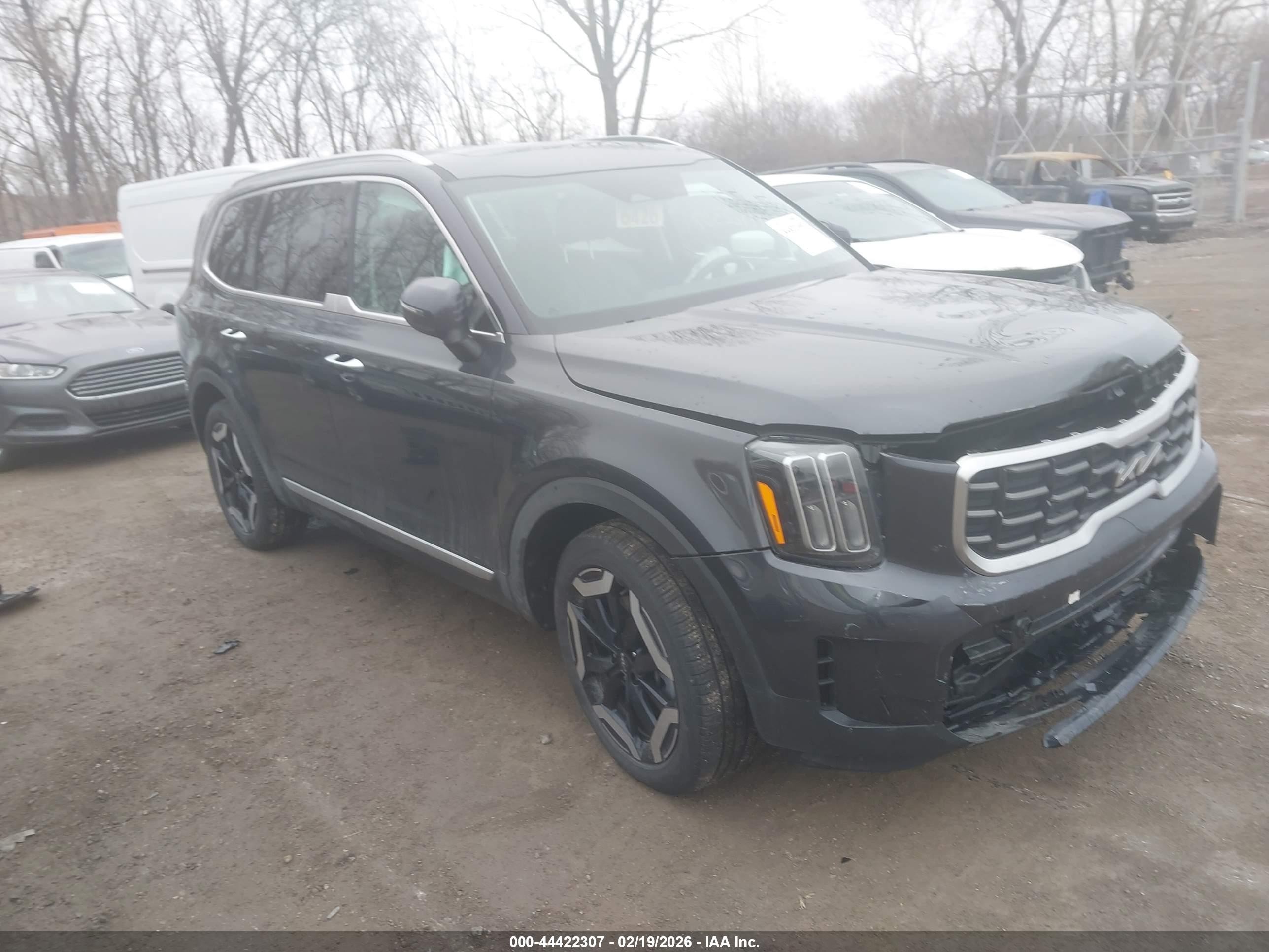 2025 Kia Telluride S, VIN 5XYP6DGC7SG614142 — Перед