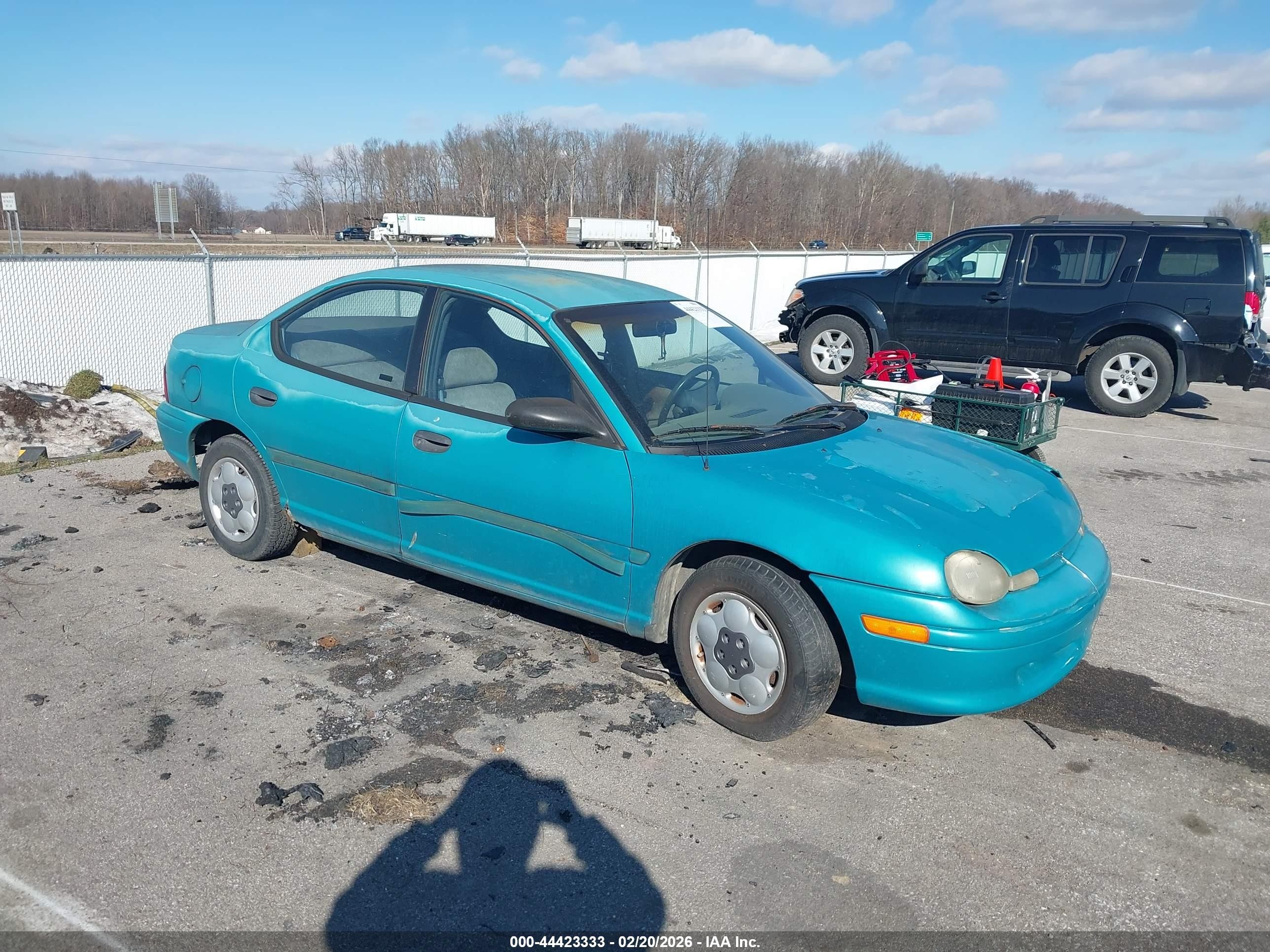 1996 Dodge Neon Highline, VIN 3B3ES47C1TT247365 — Front end