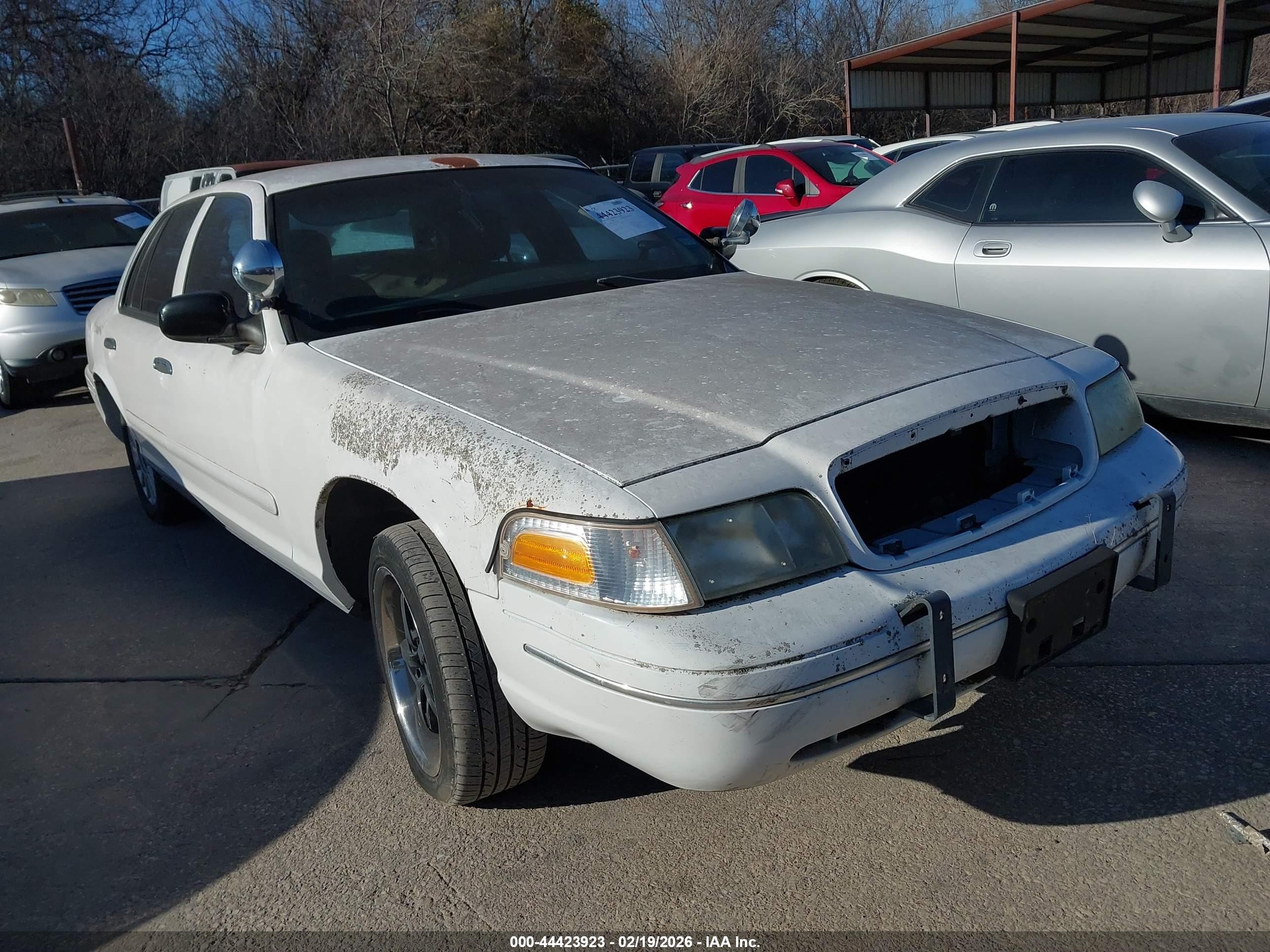 1998 Ford Crown Victoria Police, VIN 2FAFP71W6WX131709 — All over