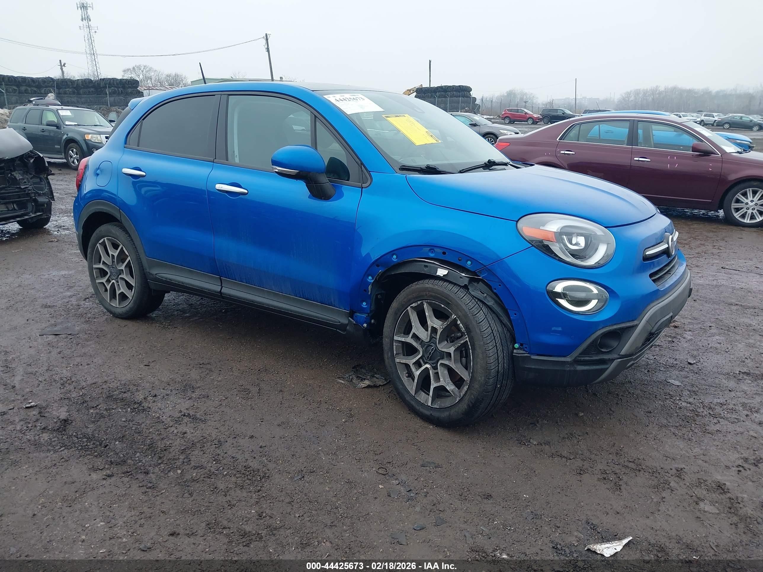 2020 FIAT 500X Trekking, VIN ZFBNFYB14LP880899 — Front end