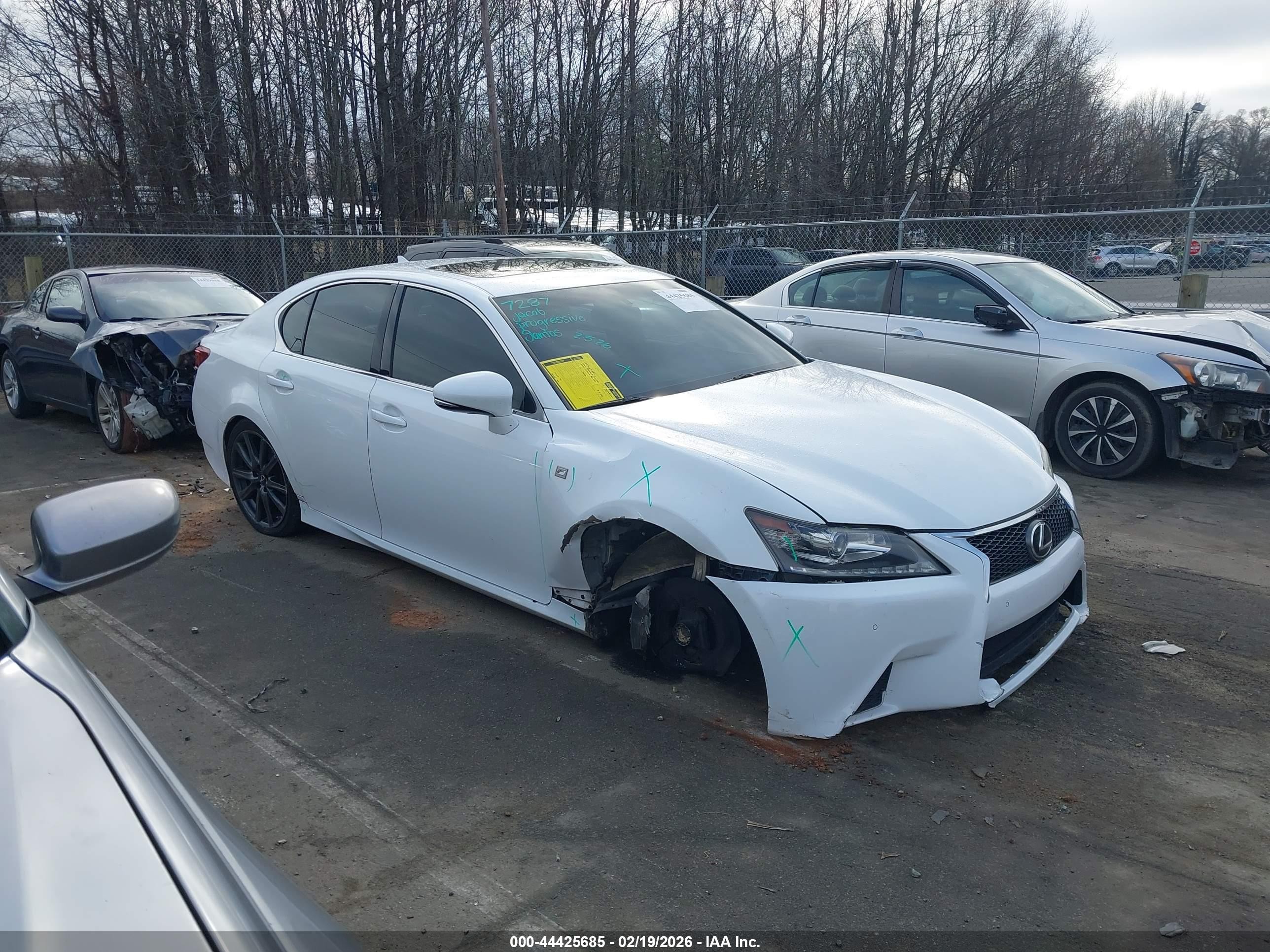 2014 Lexus GS 350, VIN JTHBE1BL3E5043179 — Front end
