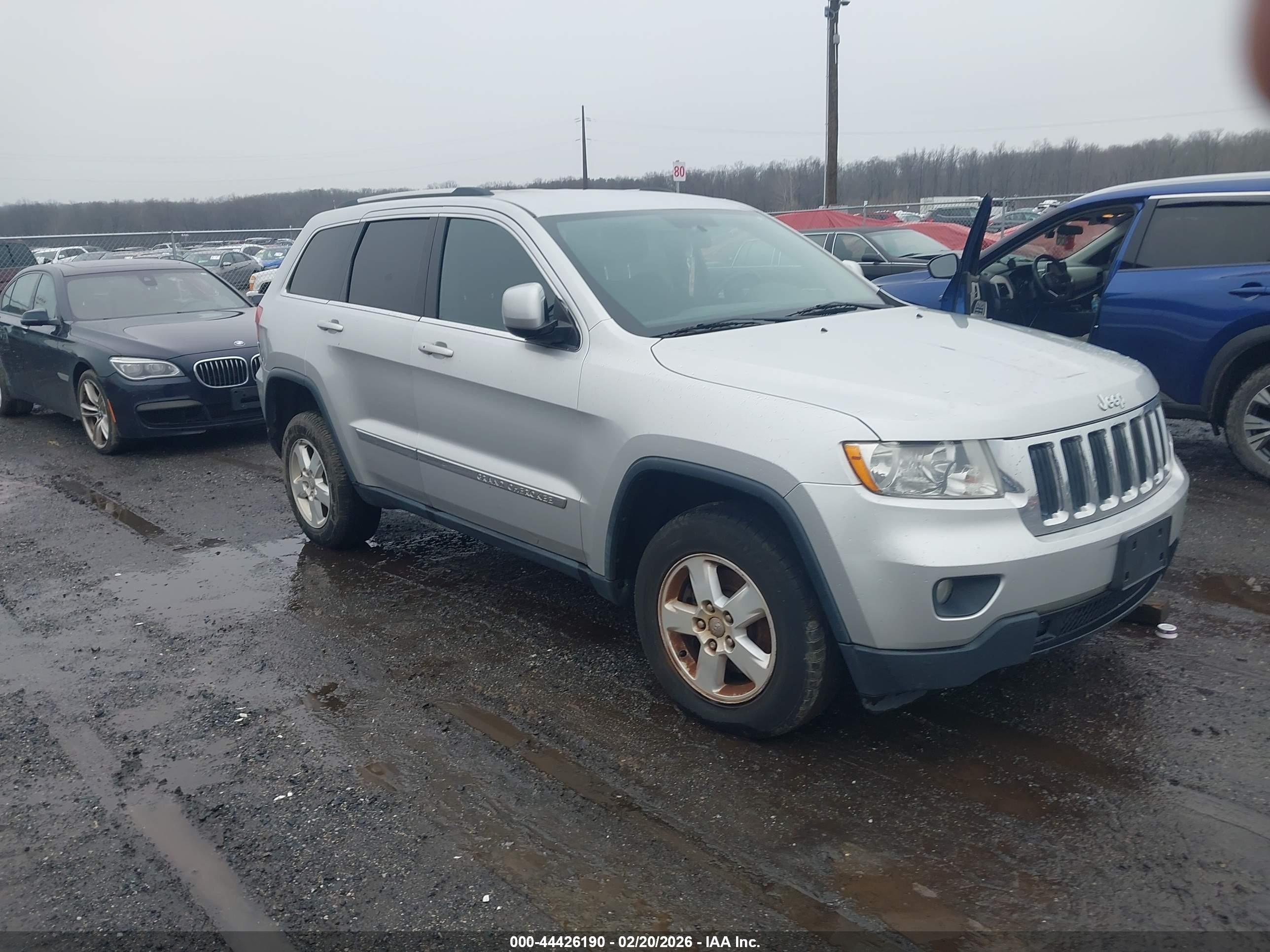 2013 Jeep Grand Cherokee Laredo, VIN 1C4RJFAG5DC648361 — Фото с аукциона