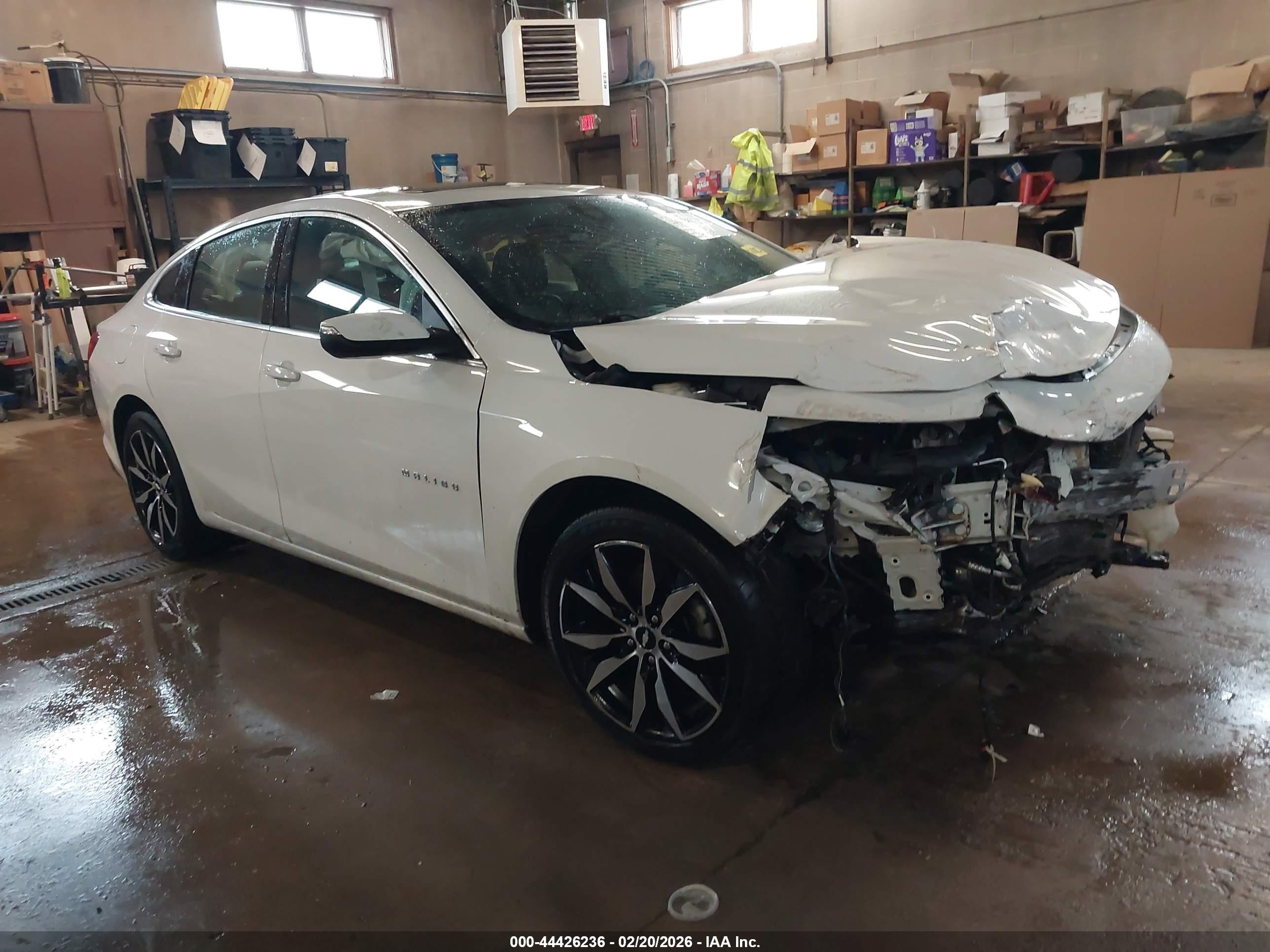 2017 Chevrolet Malibu LT, VIN 1G1ZE5ST2HF287047 — Front end