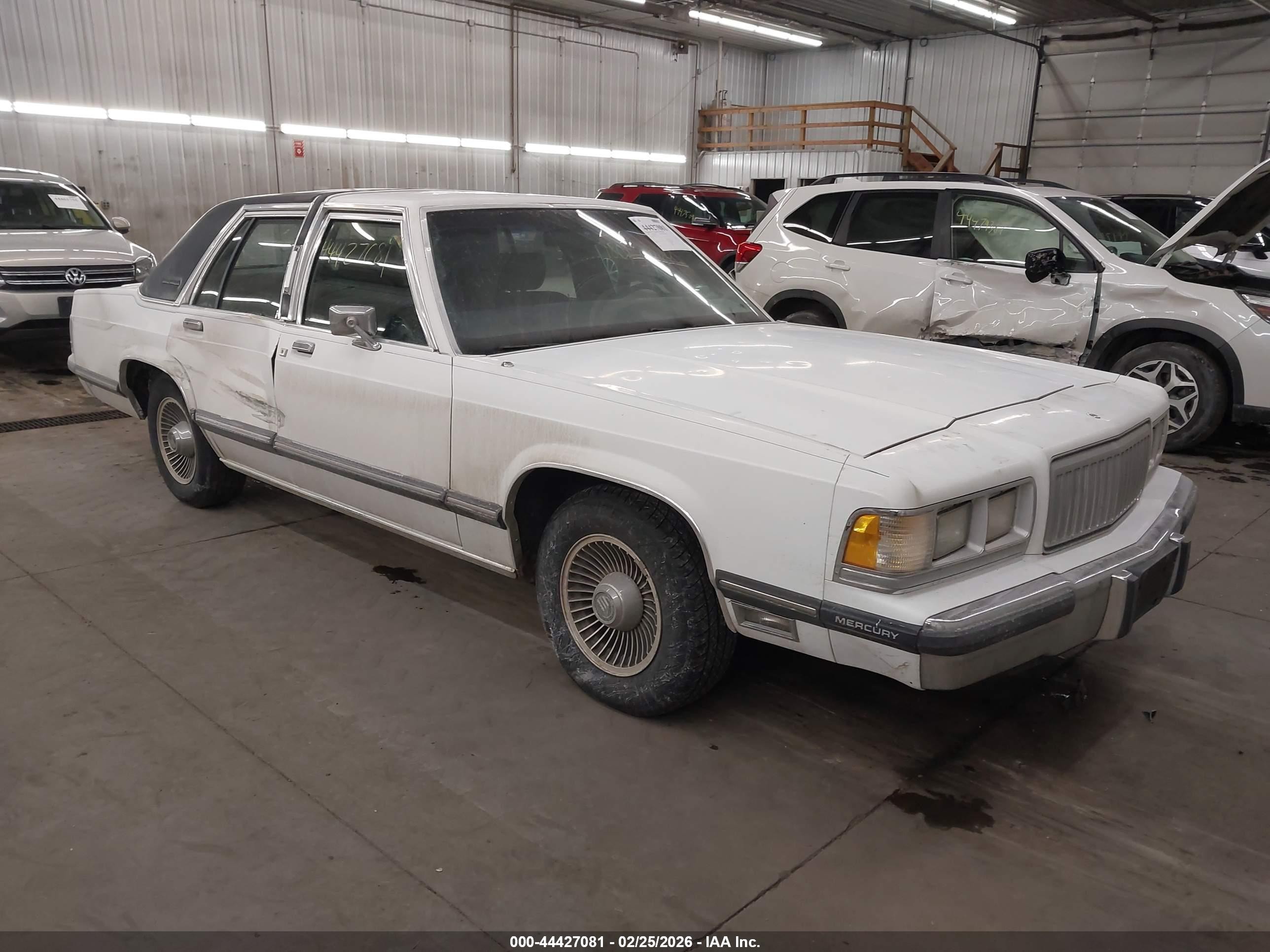1989 Mercury Grand Marquis, VIN 2MEBM75FXKX733842 — Side