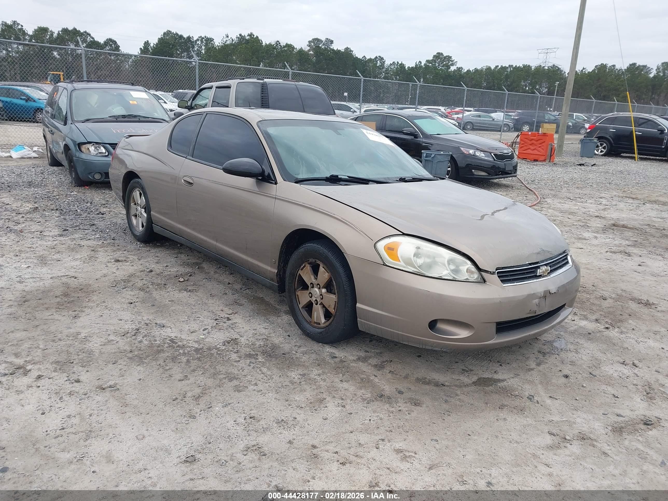 2006 Chevrolet Monte Carlo LT 3.5L, VIN 2G1WM15K369203759 — Front end