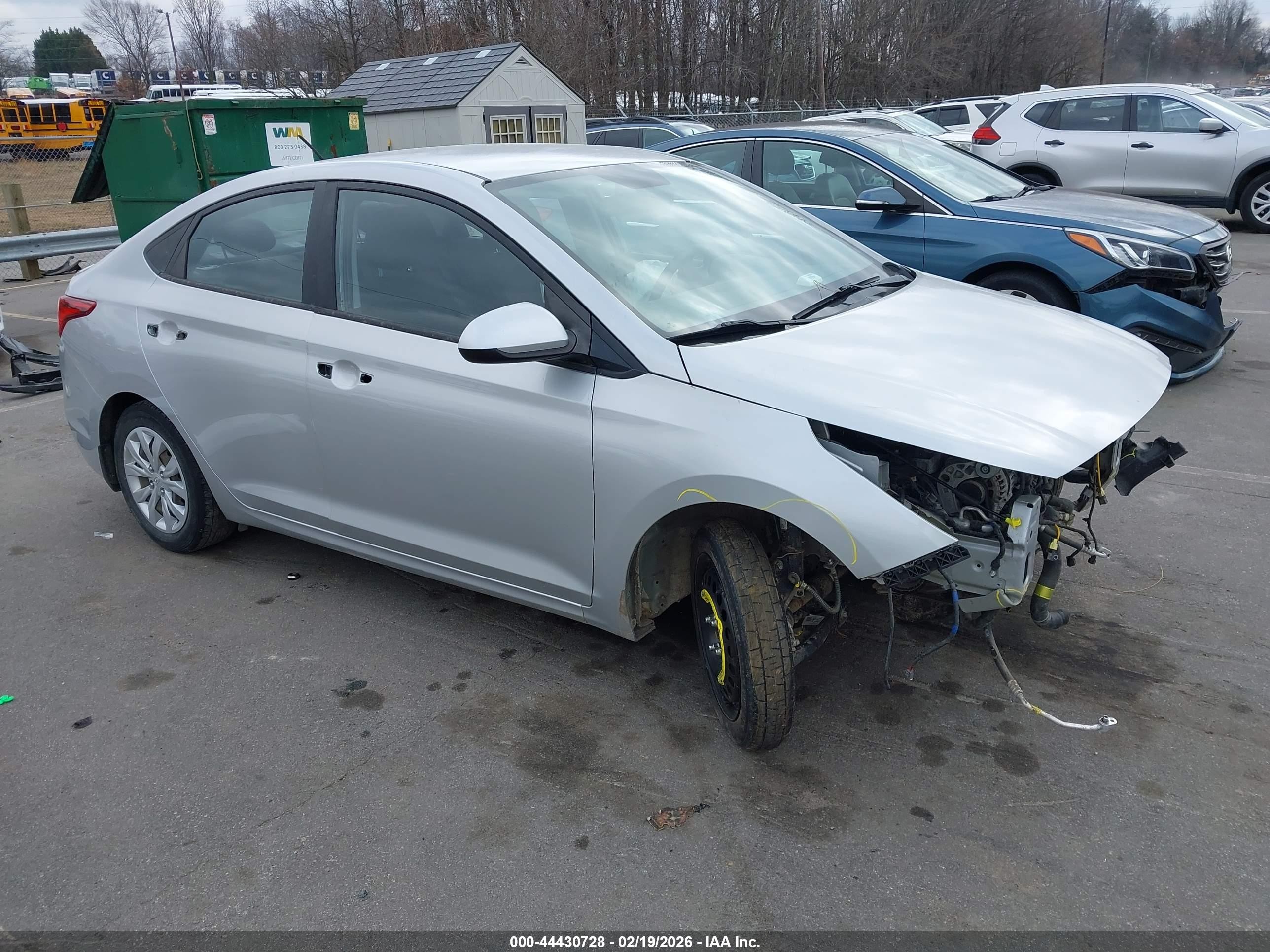 2020 Hyundai Accent SE, VIN 3KPC24A68LE116186 — Front end