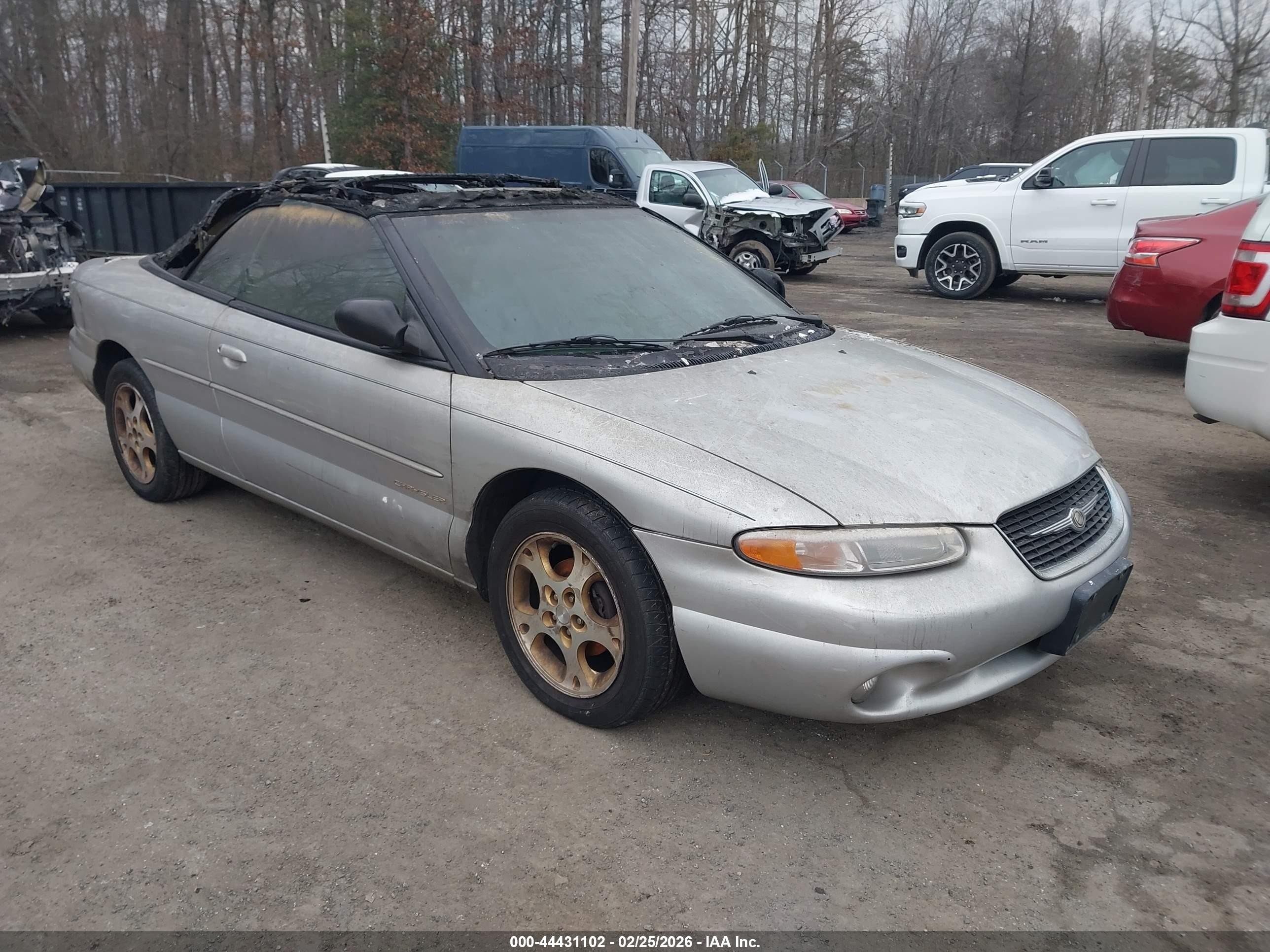 2000 Chrysler Sebring JXi, VIN 3C3EL55H6YT220643 — Burn