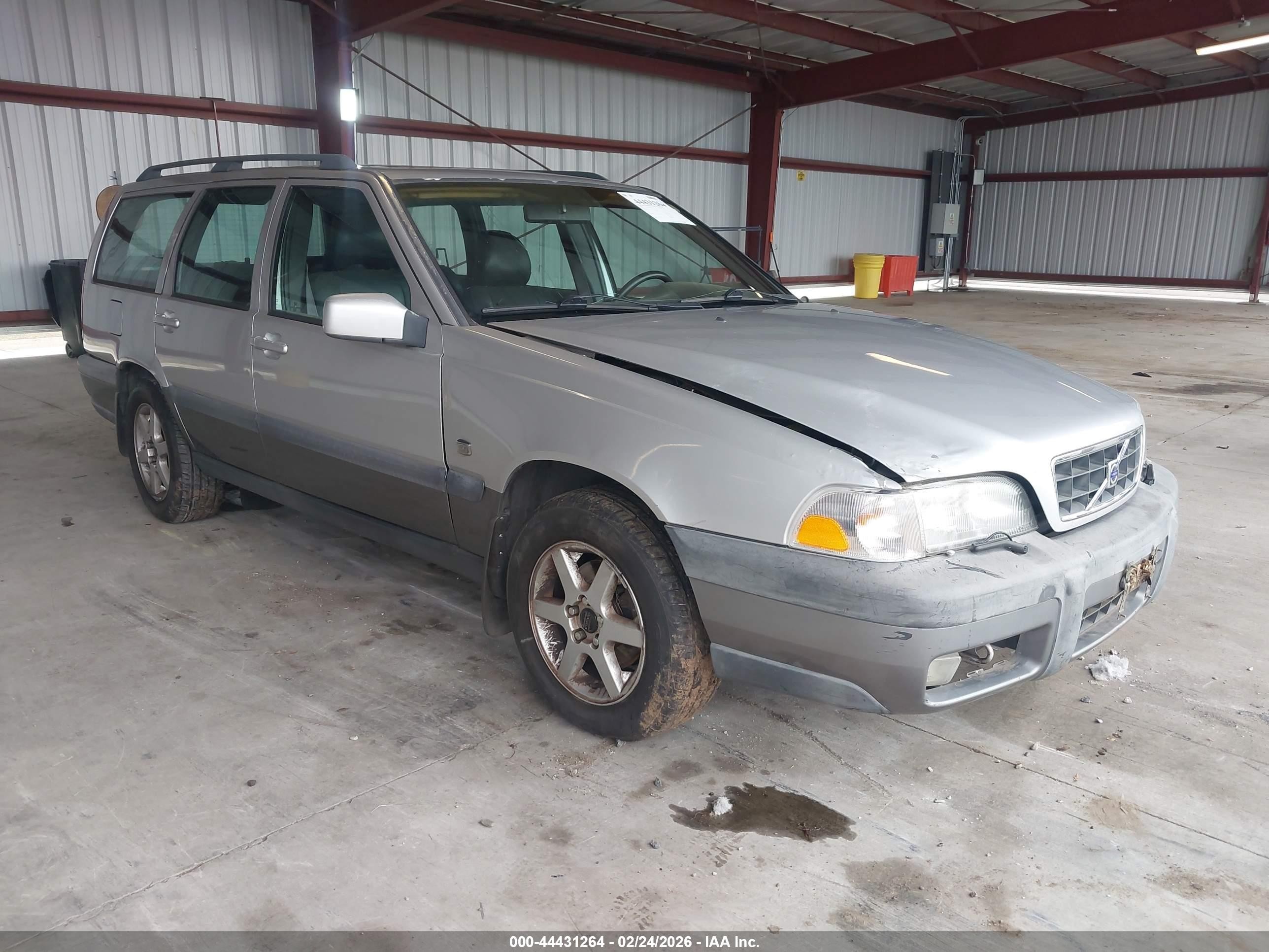 1999 Volvo V70 XC Cross Country, VIN YV1LZ56D3X2617721 — По всему кузову
