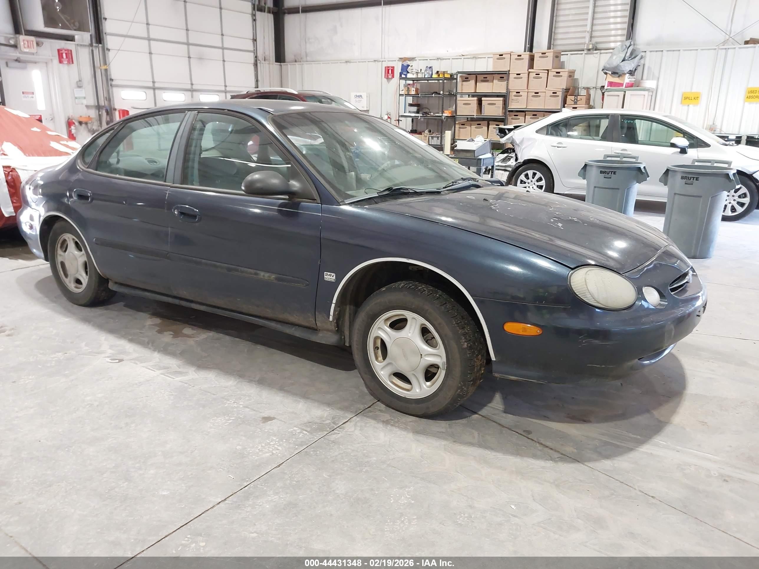 1998 Ford Taurus LX, VIN 1FAFP52S3WA189981 — Зад