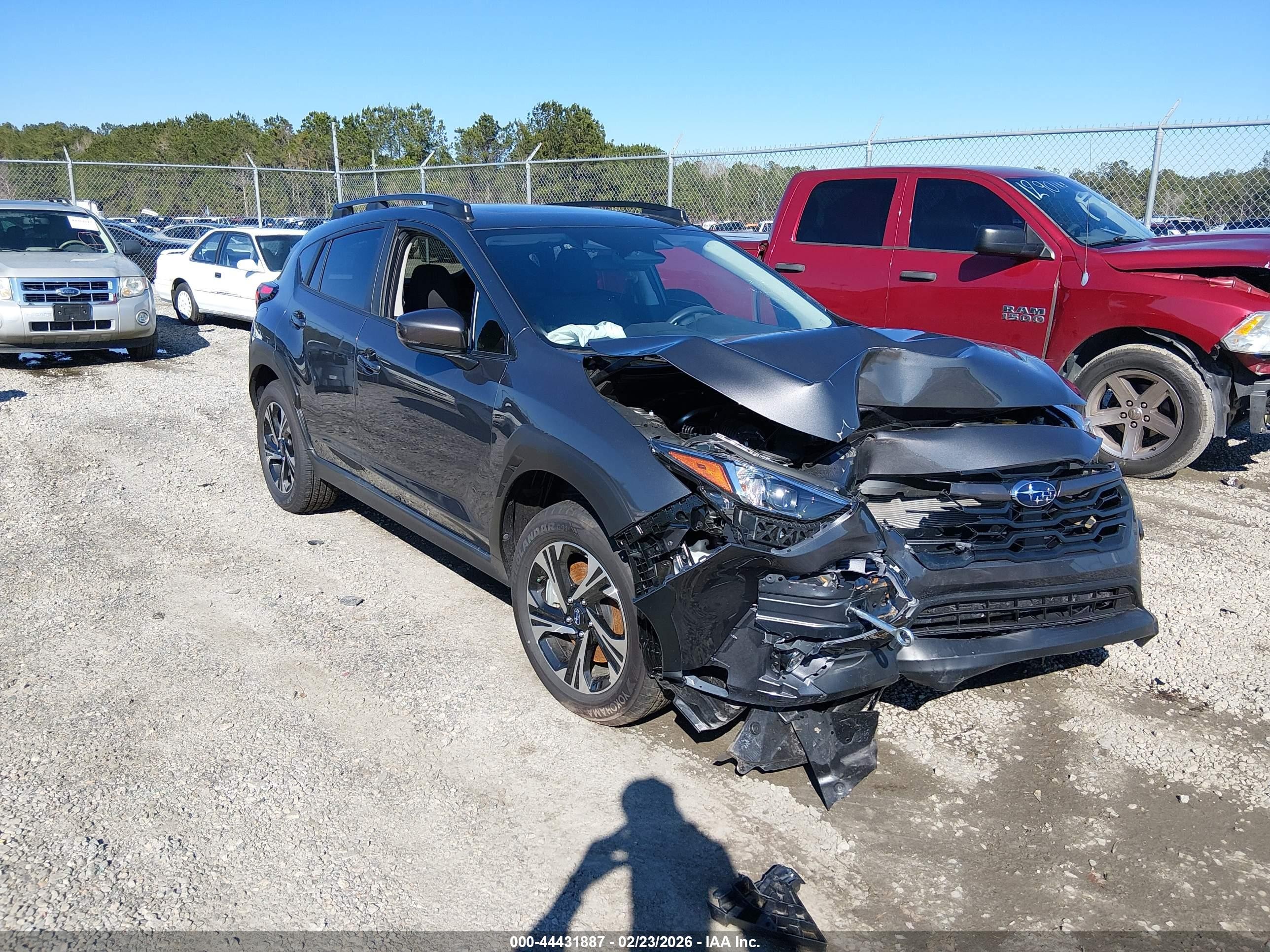 2025 Subaru Crosstrek Premium, VIN JF2GUHDC4S8290934 — Front end