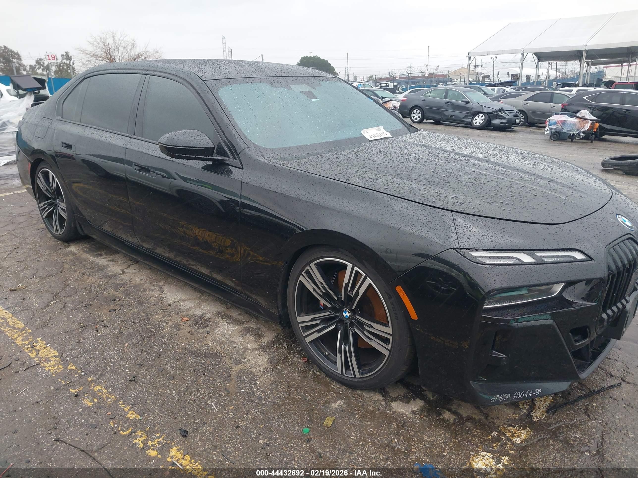 2023 BMW i7 xDrive60, VIN WBY53EJ03PCN87908 — Rear end