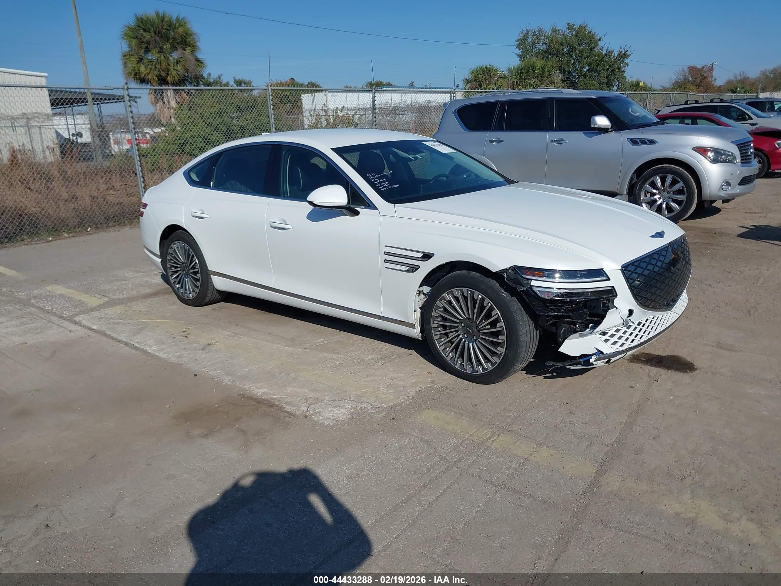 2023 Genesis G80, VIN KMTGE4S19PU006171 — Front end