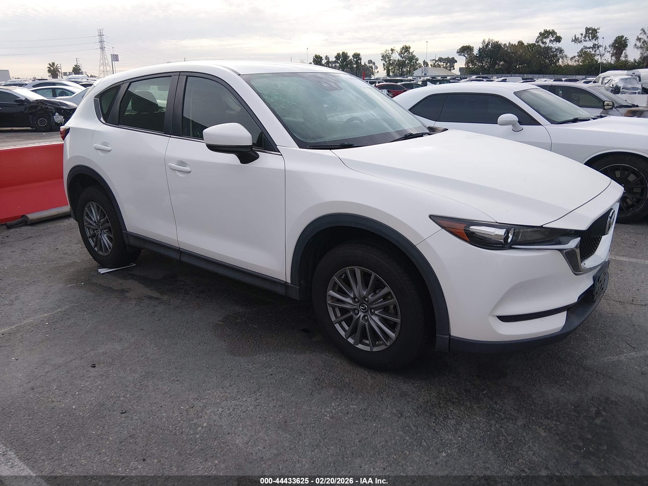 2018 Mazda CX-5 Sport, VIN JM3KFABM0J0476061 — Пресная вода