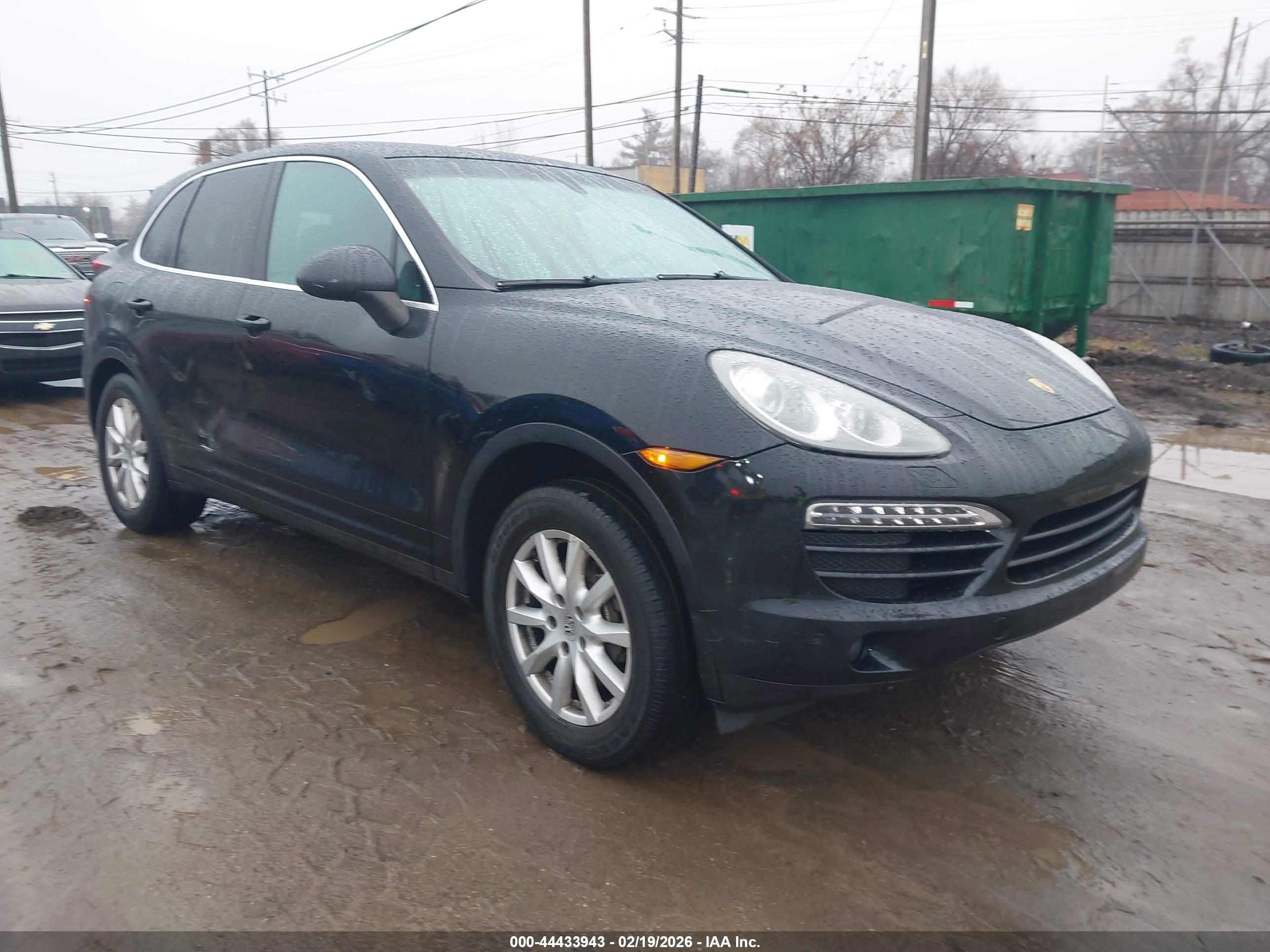 2012 Porsche Cayenne, VIN WP1AA2A24CLA00906 — Rear end