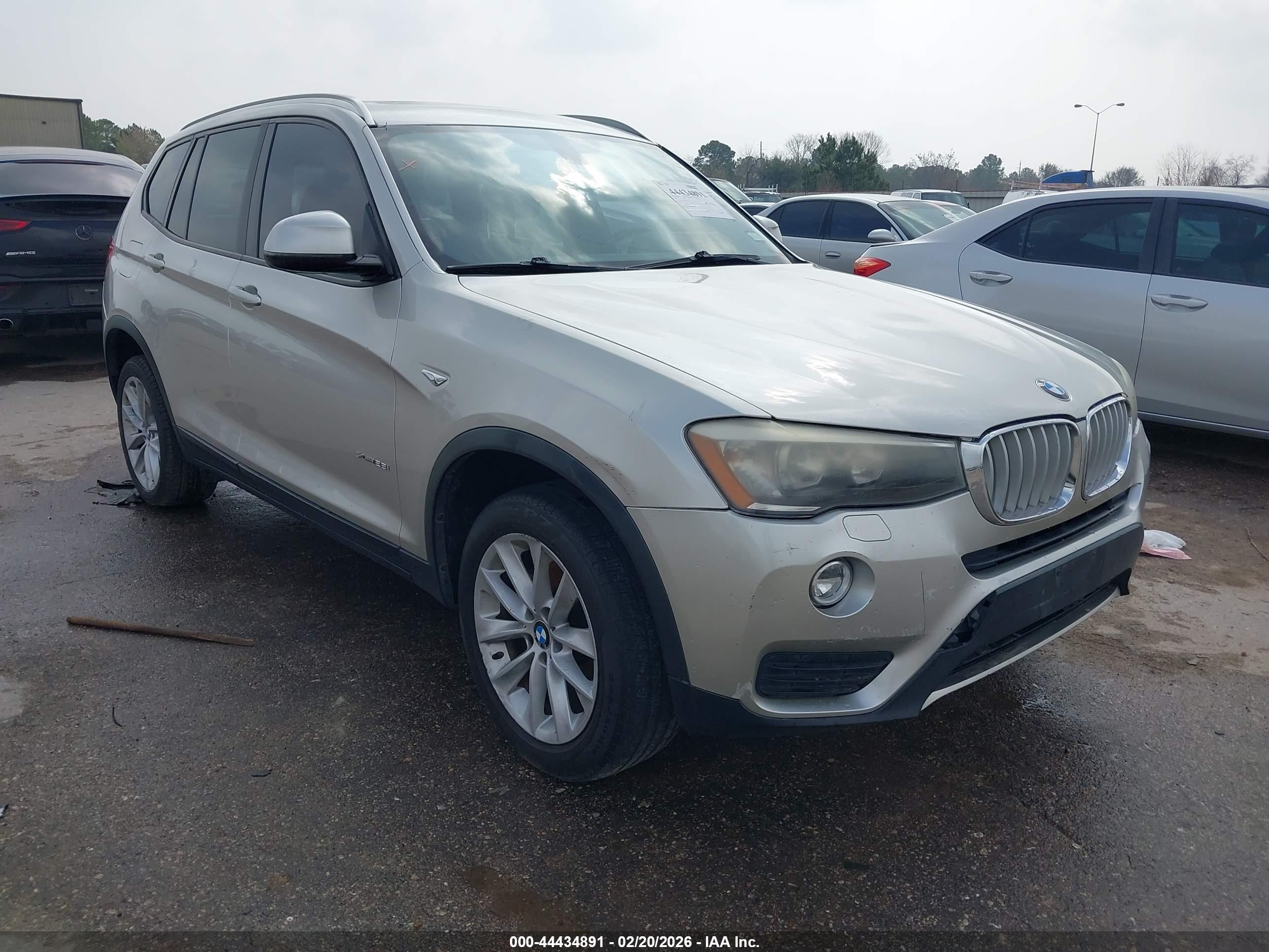 2016 BMW X3 xDrive28i, VIN 5UXWX9C53G0D67228 — Auction photo
