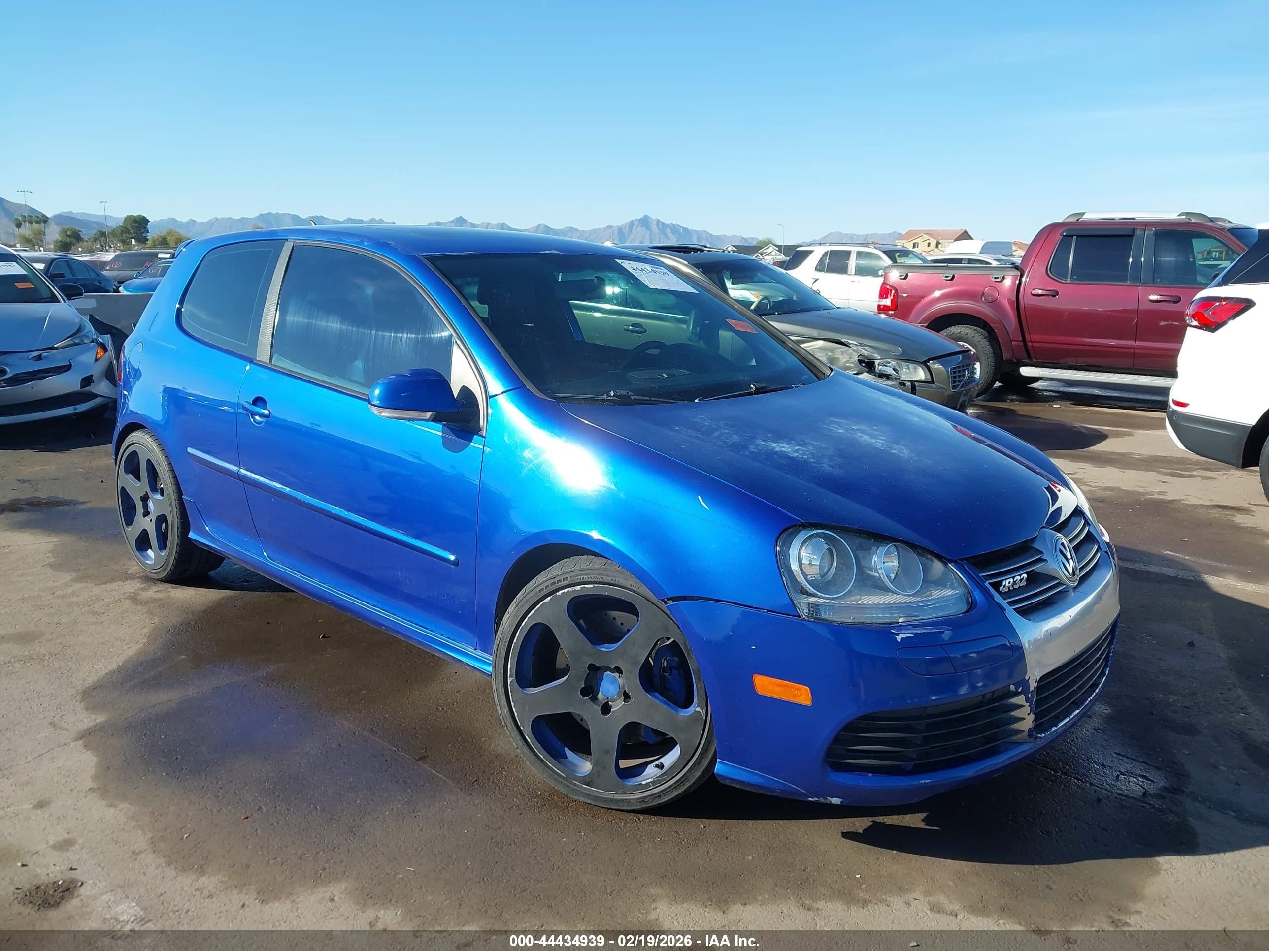 2008 Volkswagen R32, VIN WVWKC71K38W055866 — Front end
