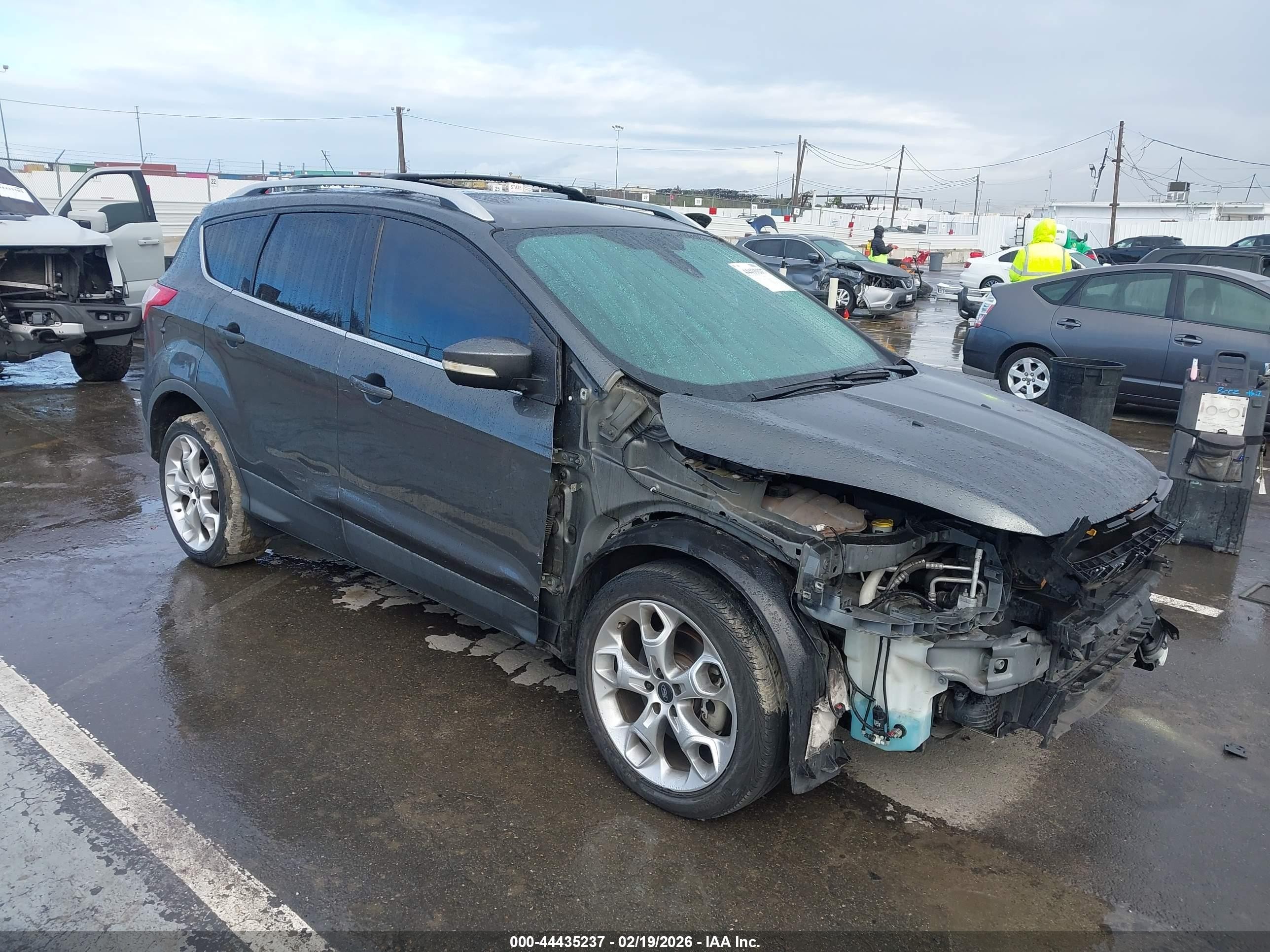2015 Ford Escape Titanium, VIN 1FMCU0J99FUA08951 — Front end