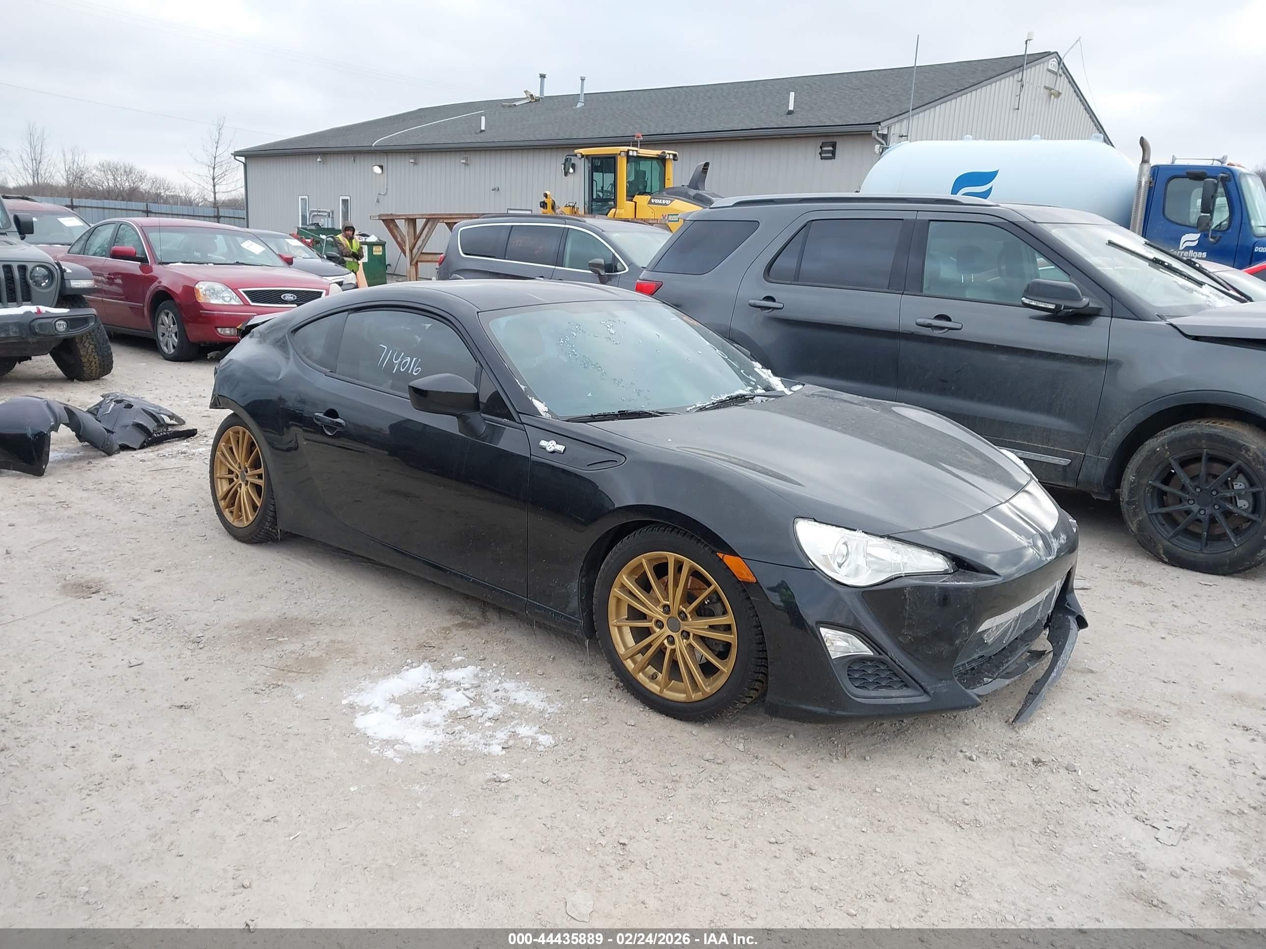 2013 Scion FR-S, VIN JF1ZNAA16D1714016 — Front end