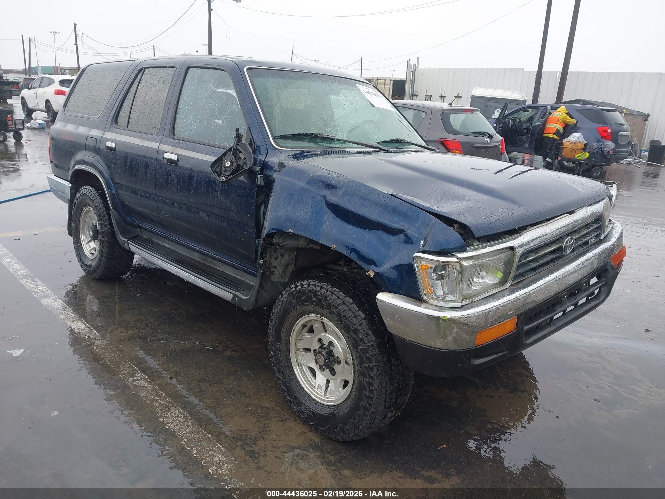1992 Toyota 4Runner, VIN JT3VN39W4N0092404 — All over