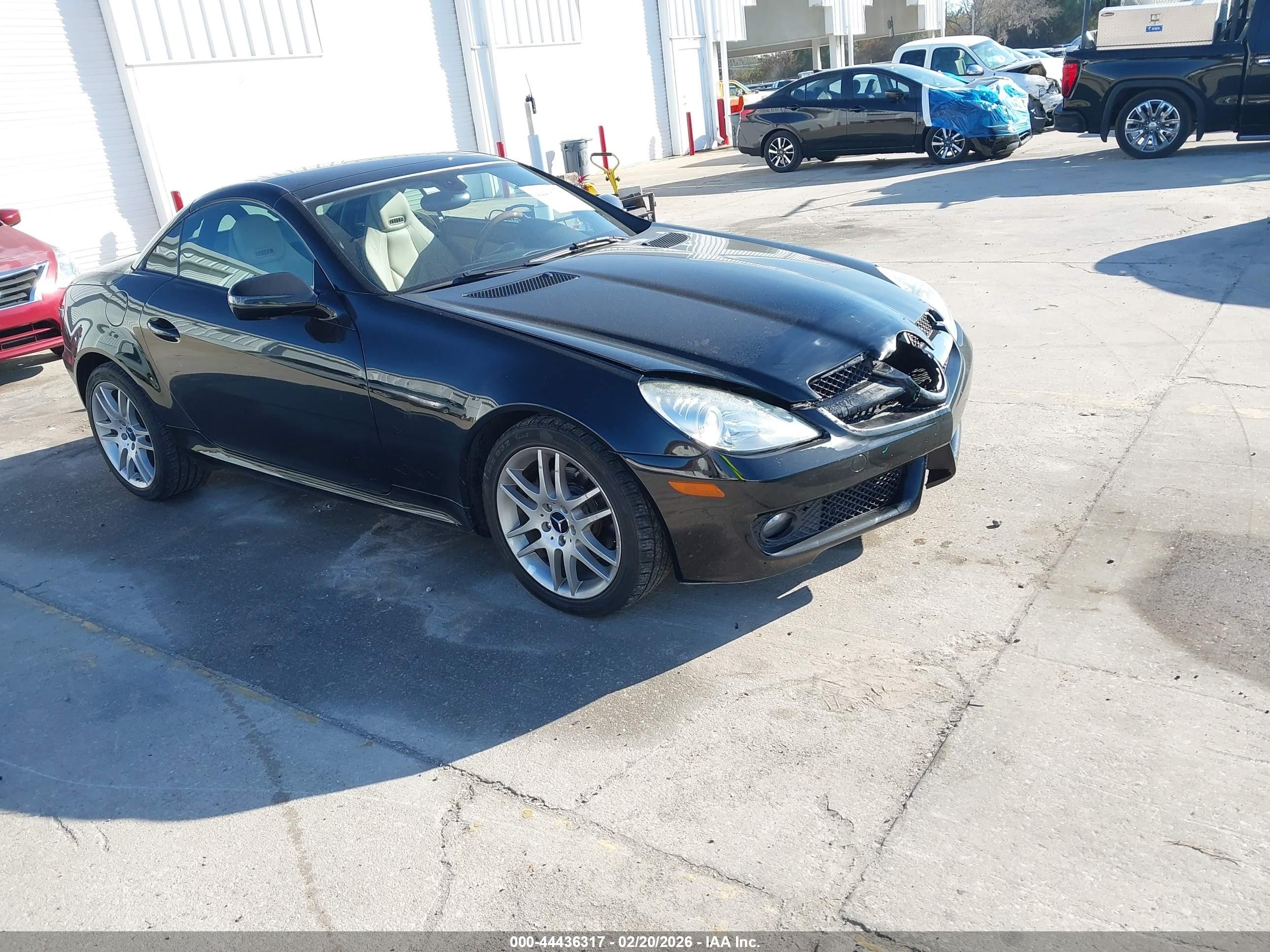 2009 Mercedes-Benz SLK 280, VIN WDBWK54F99F208788 — Front end