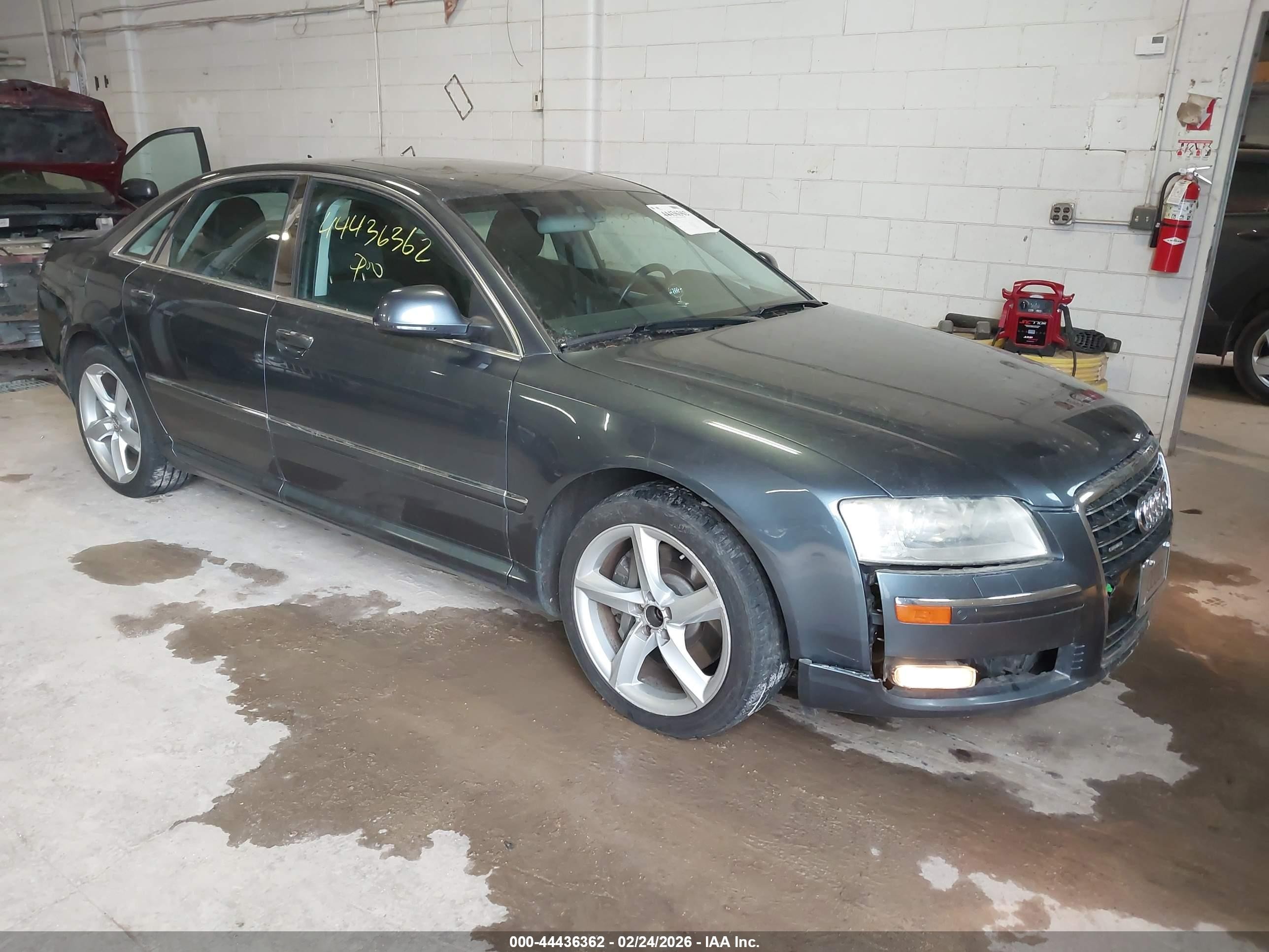 2009 Audi A8, VIN WAULV94E99N007115 — Перед