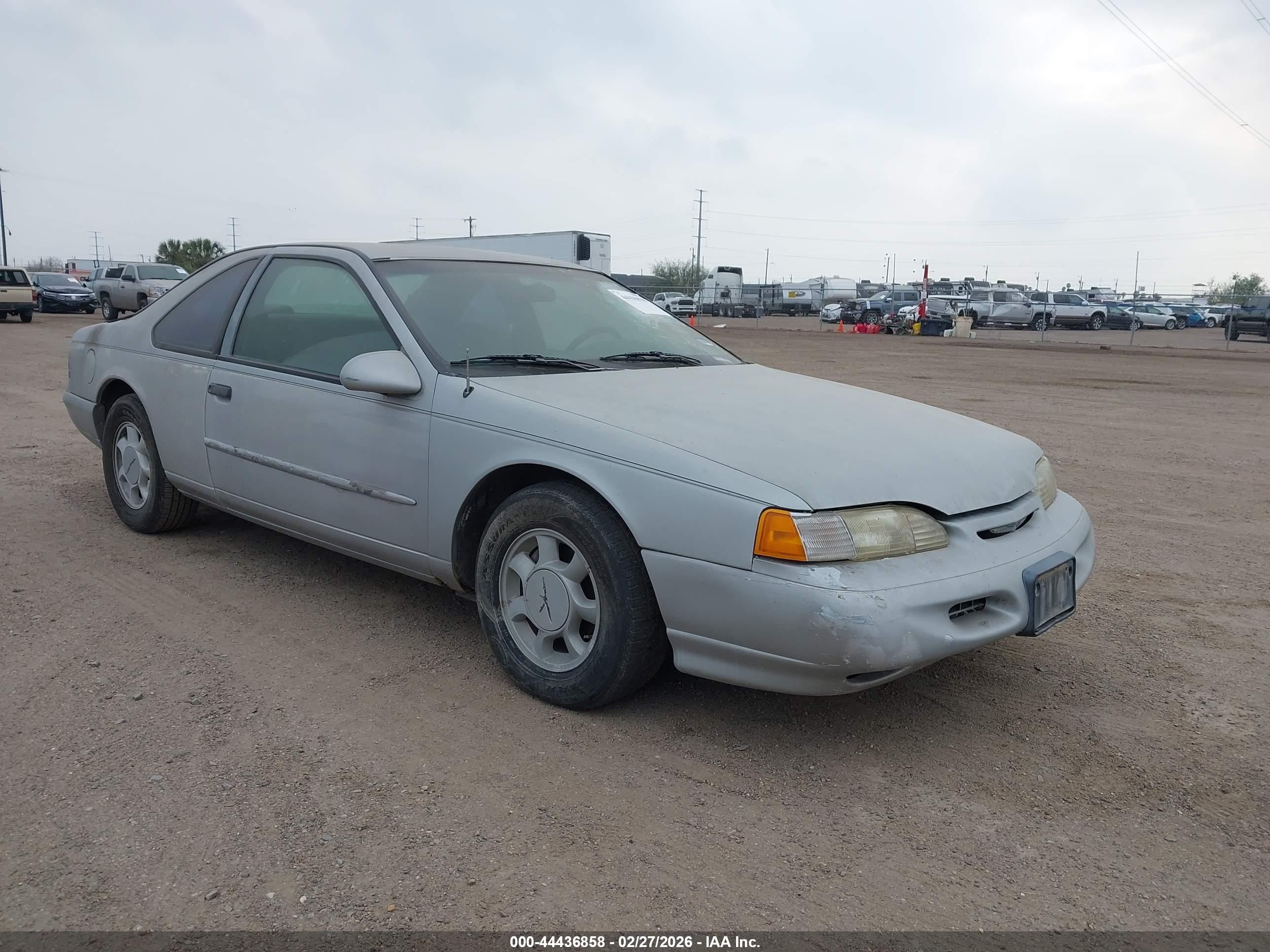 1995 Ford Thunderbird LX, VIN 1FALP62W4SH170899 — Side