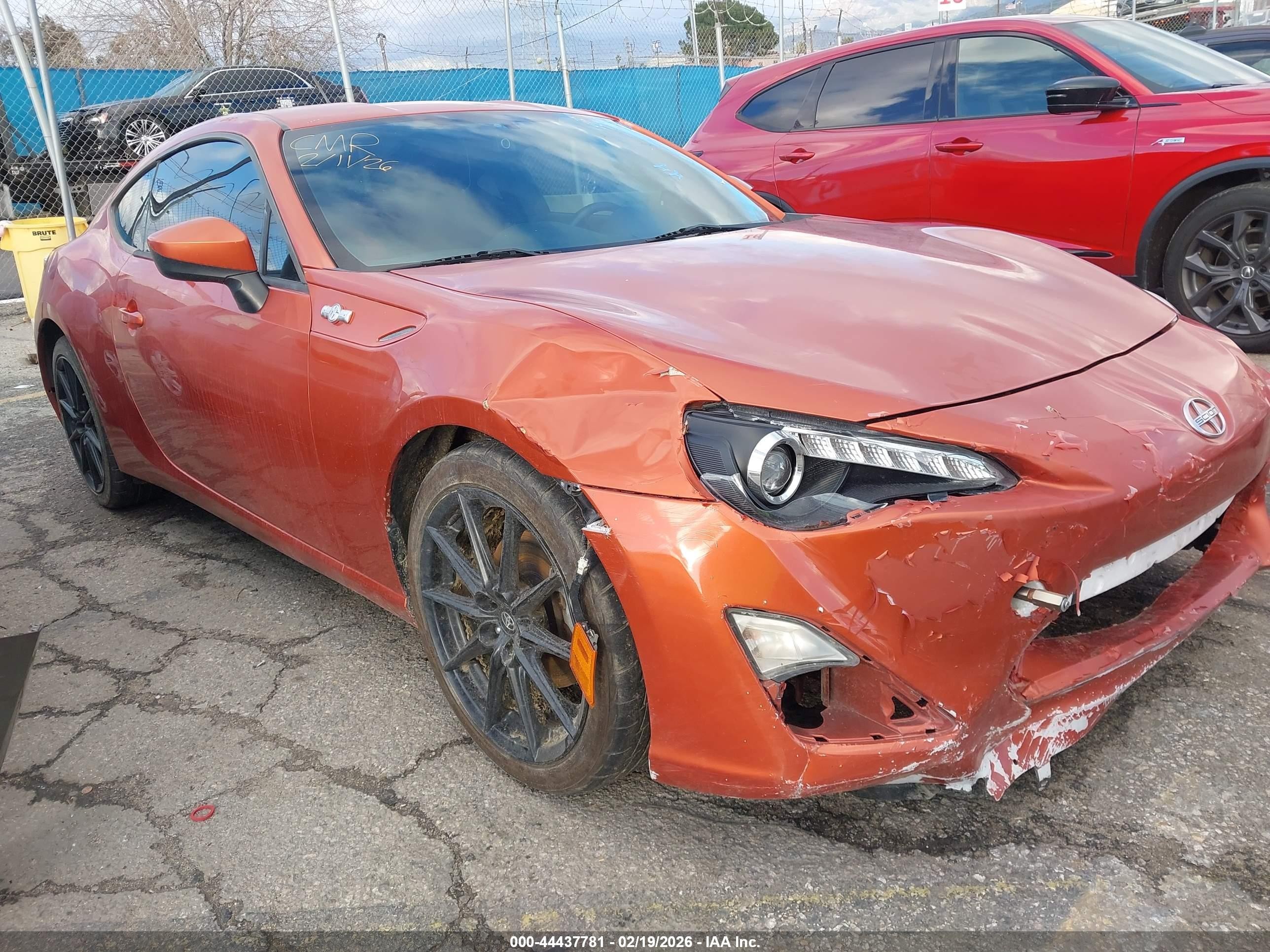2013 Scion FR-S, VIN JF1ZNAA18D1731321 — Front end