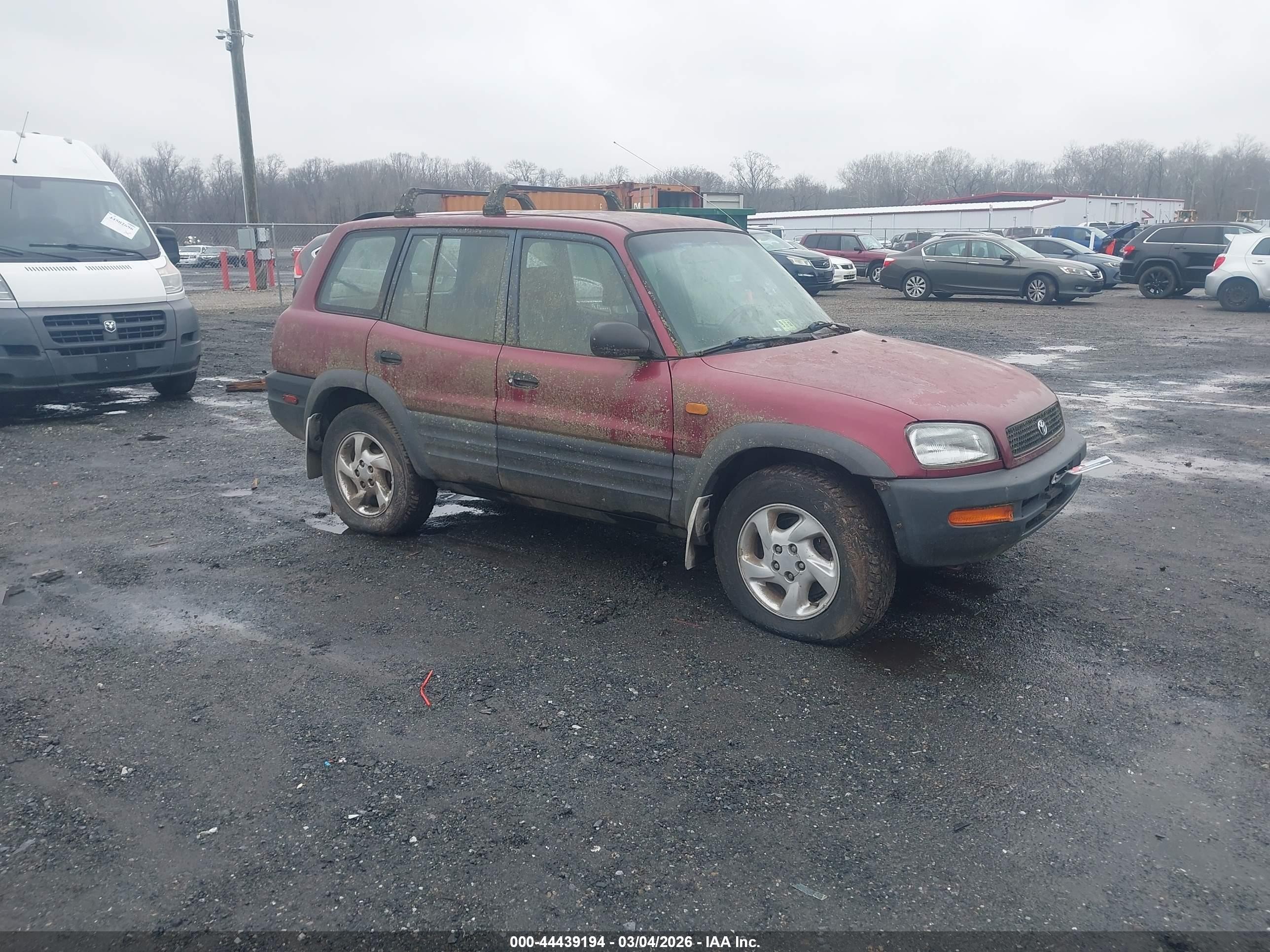 1997 Toyota RAV4, VIN JT3HP10V8V0135321 — Normal wear