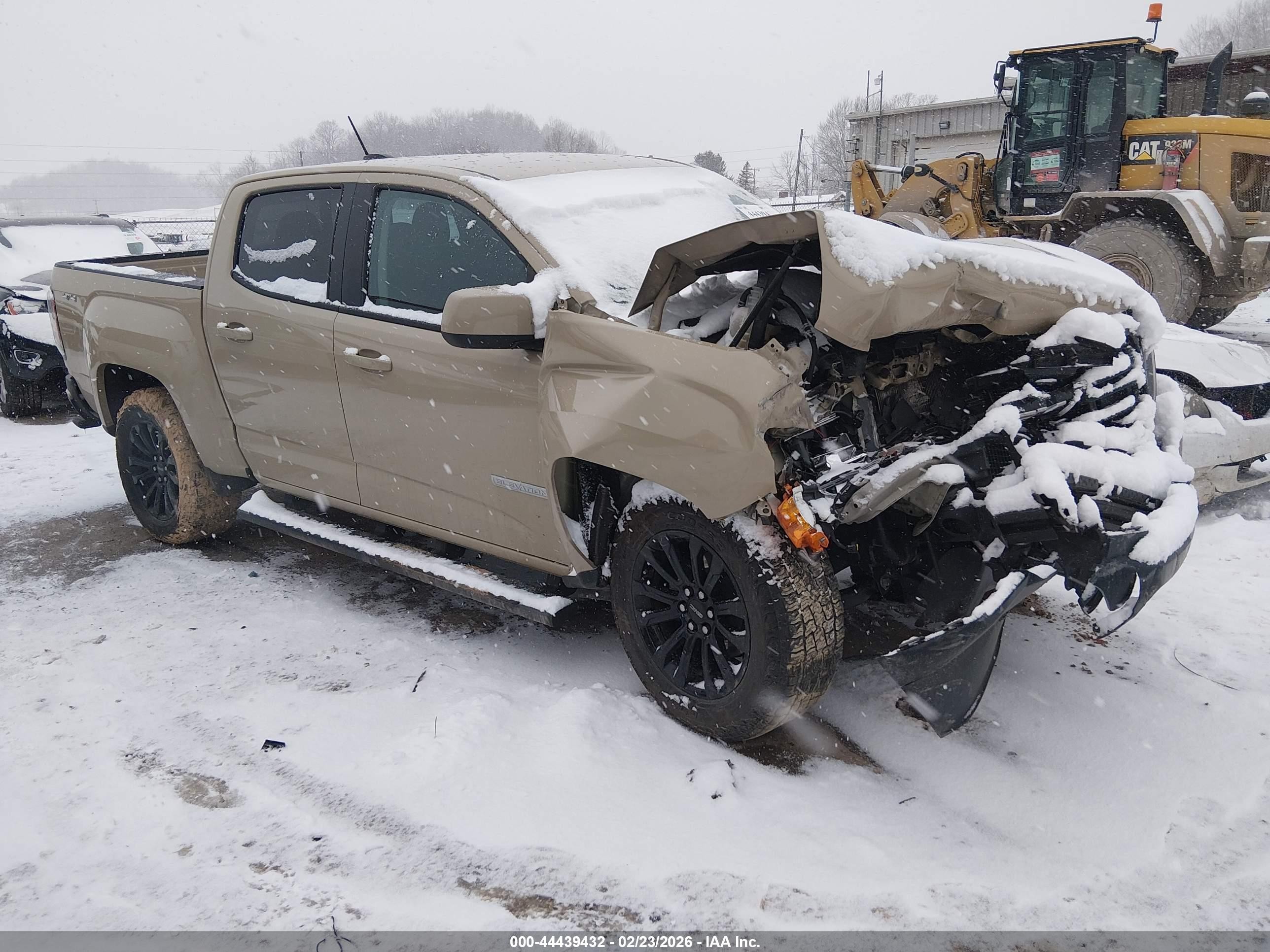 2022 GMC Canyon 4WD Elevation, VIN 1GTG6CEN5N1234946 — Front end