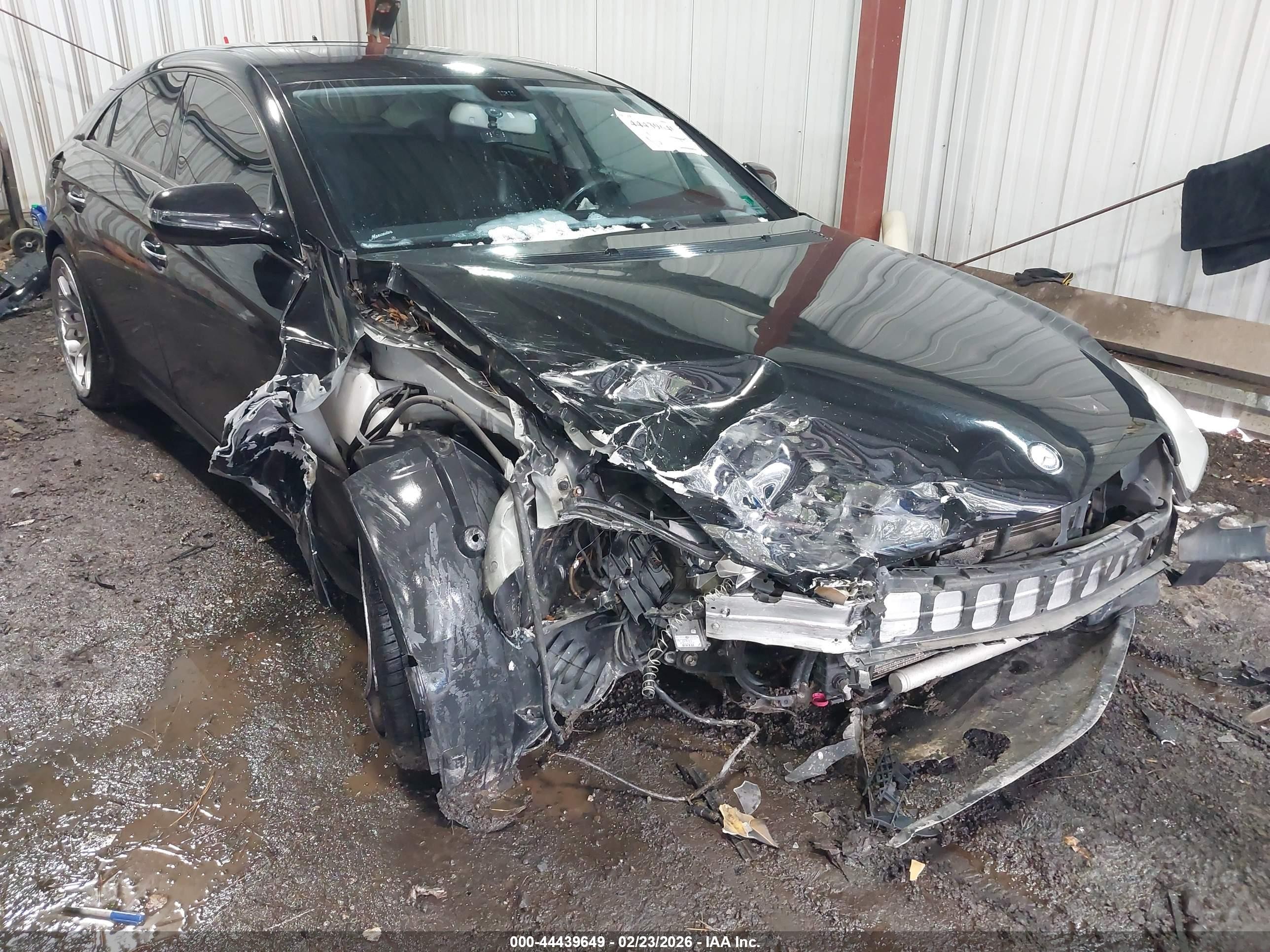 2010 Mercedes-Benz CLS 550, VIN WDDDJ7CB8AA164053 — Front end