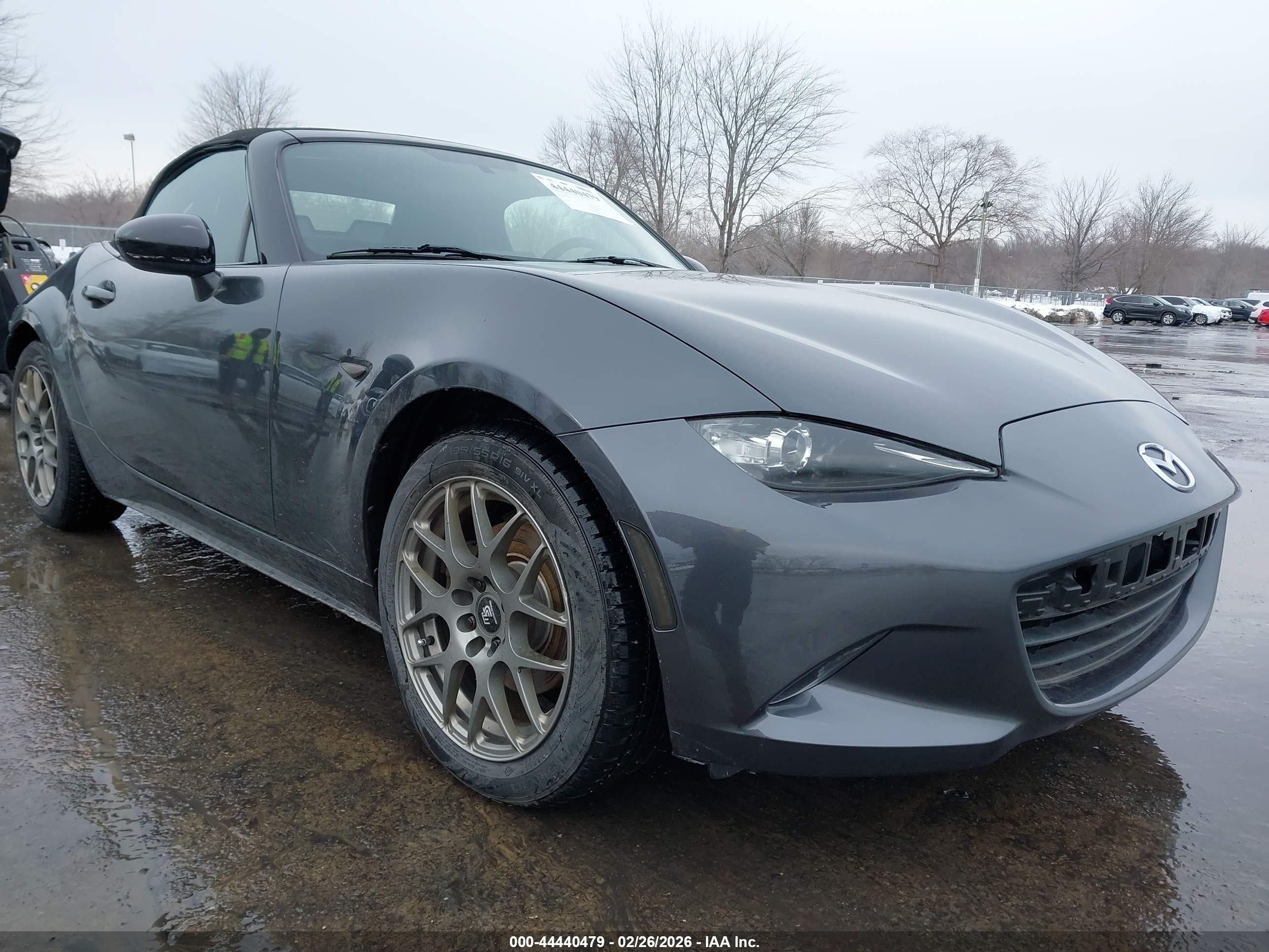 2016 Mazda MX-5 Miata Club, VIN JM1NDAC78G0117098 — Rear end
