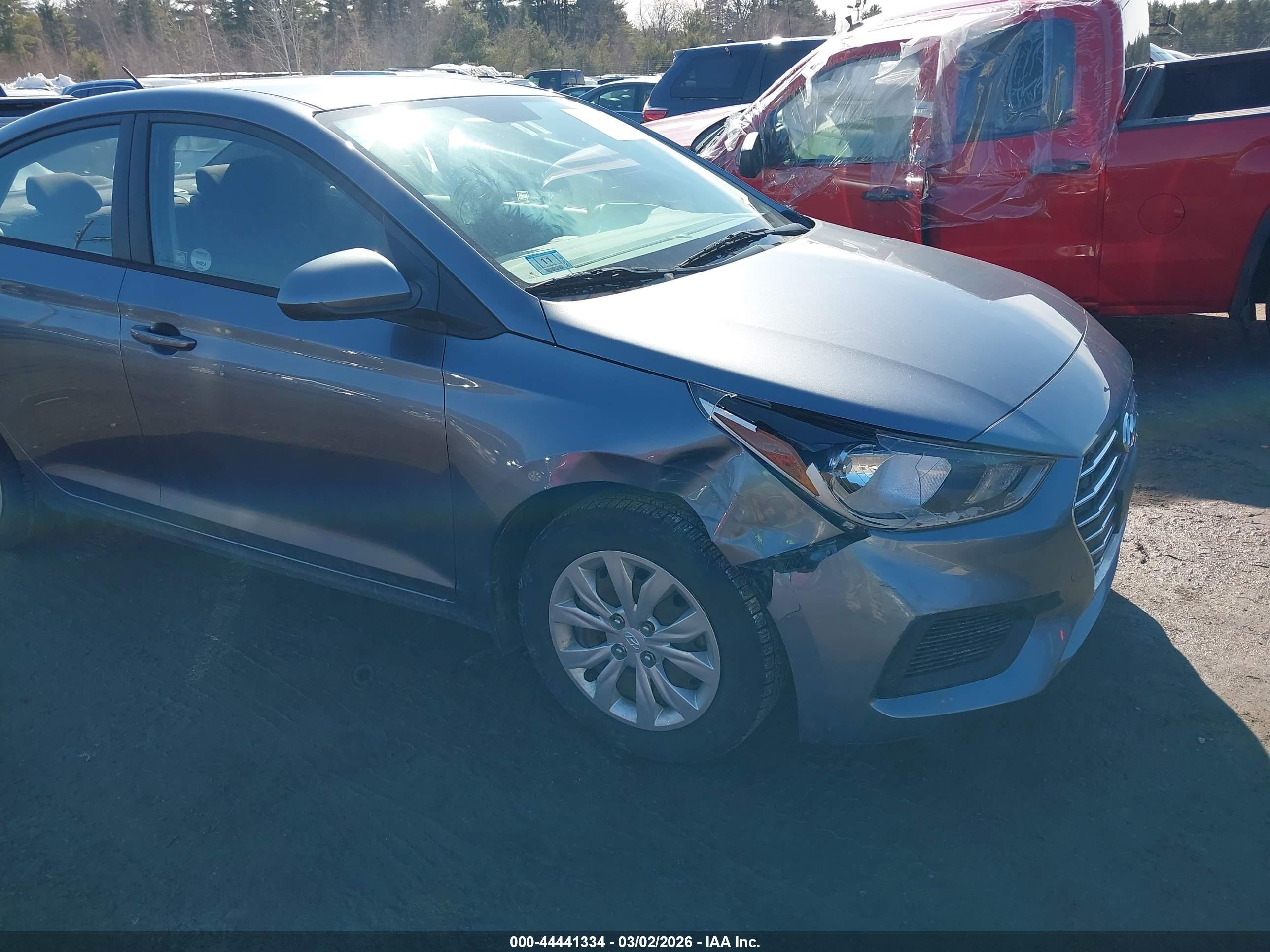 2020 Hyundai Accent SE, VIN 3KPC24A62LE097232 — Side