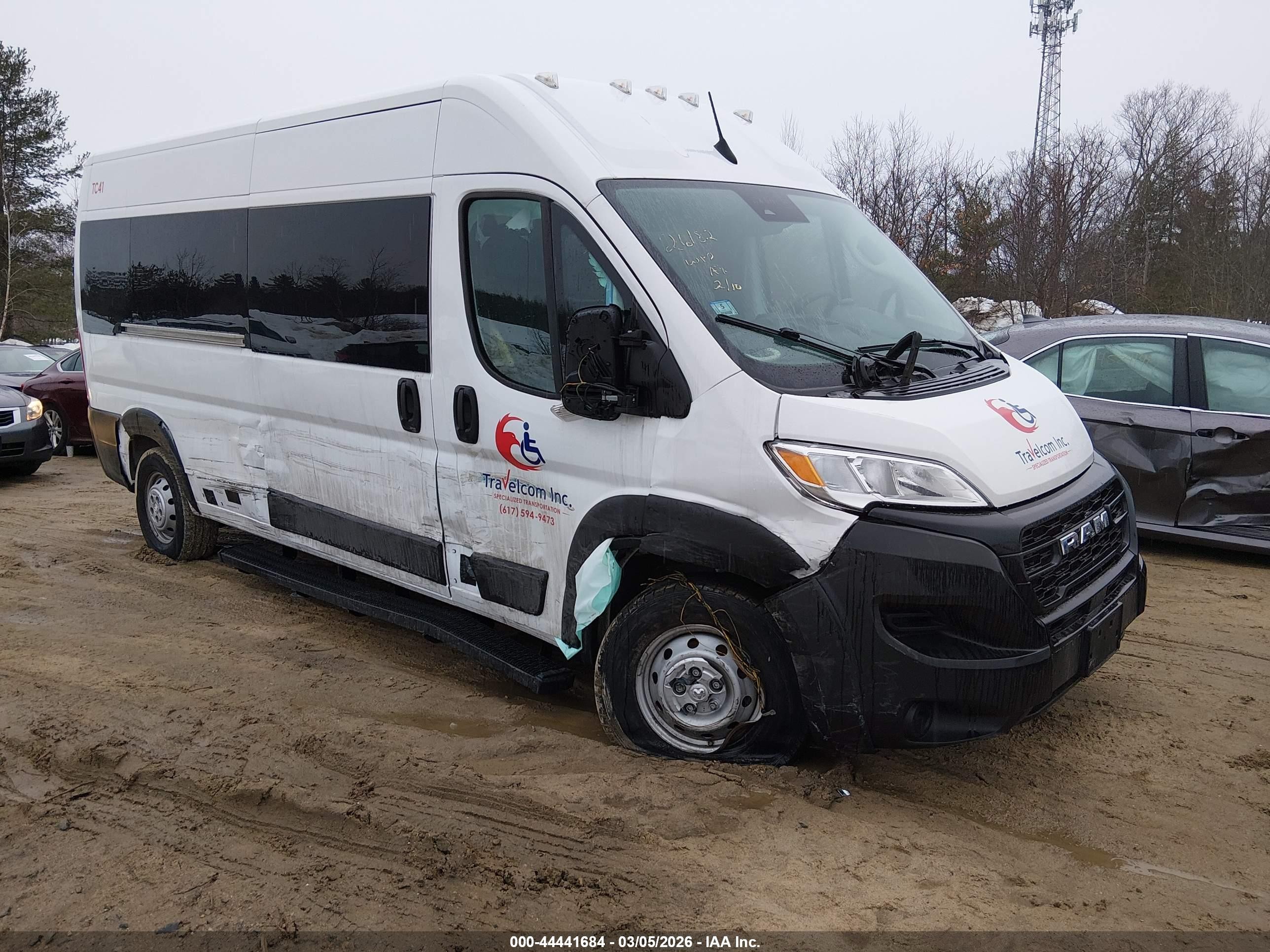 2023 Ram ProMaster Window Van, VIN 3C6LRVPG0PE598781 — Side