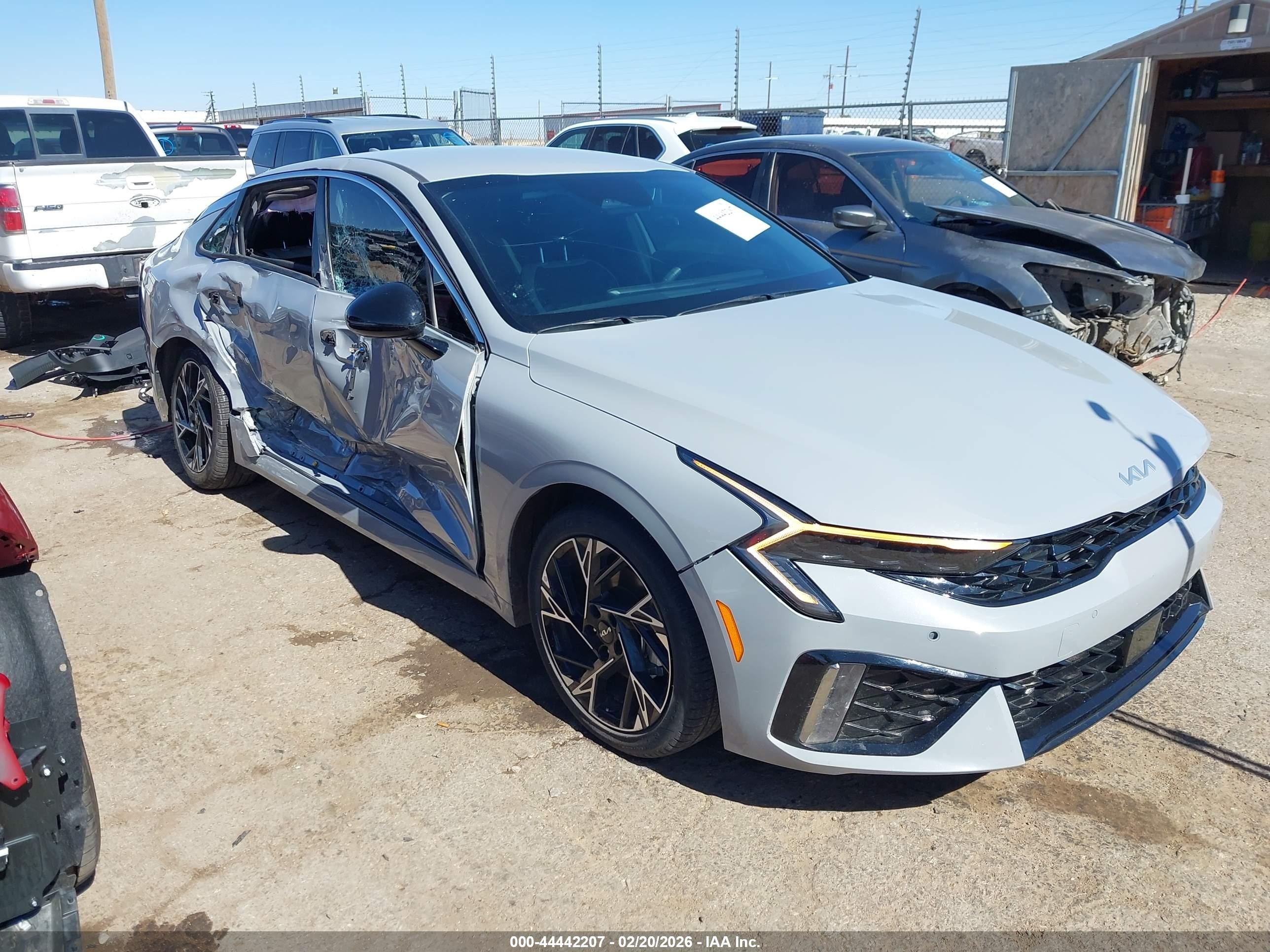 2025 Kia K5 GT-Line, VIN KNAG64J79S5300302 — Side