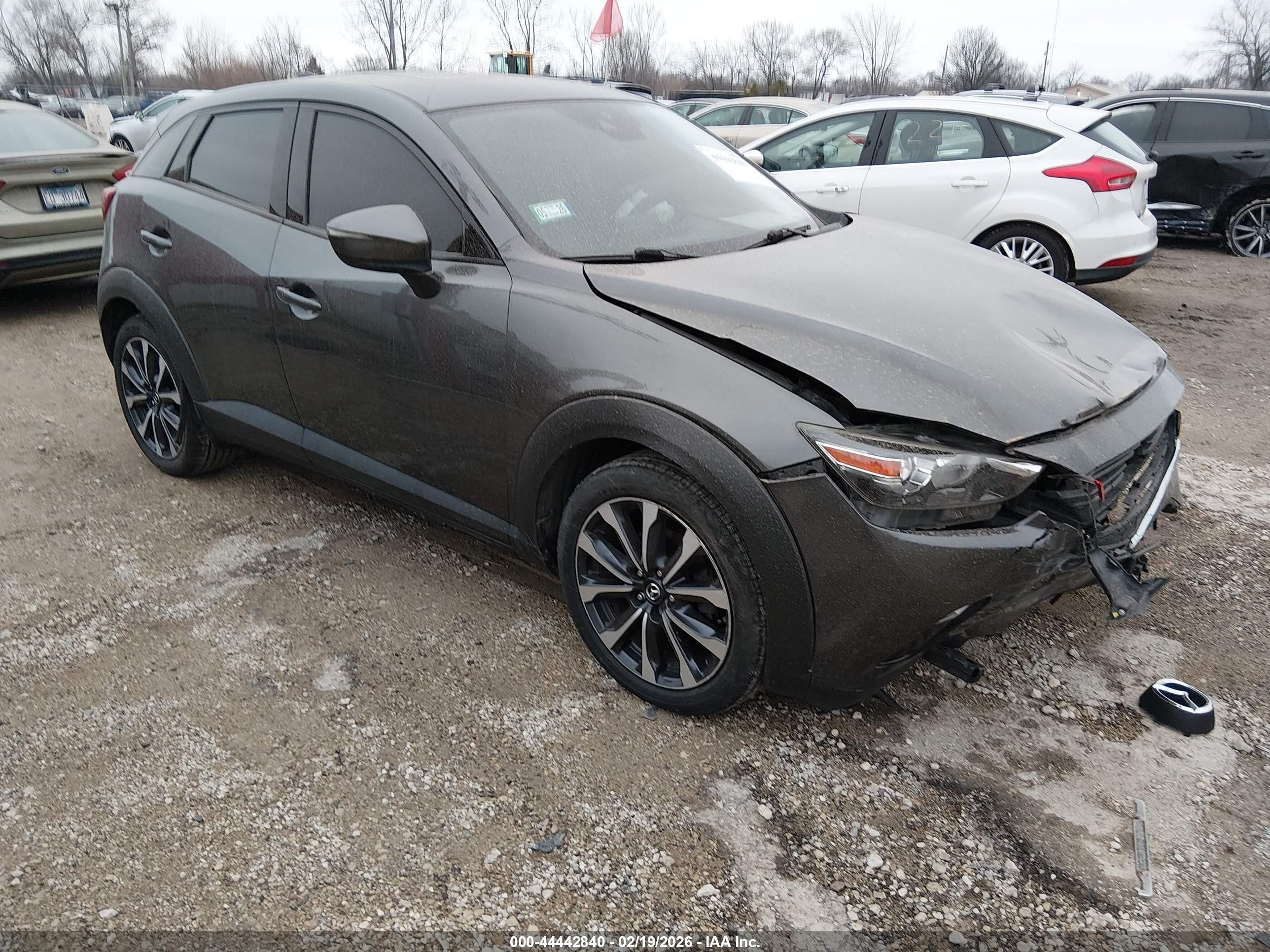 2019 Mazda CX-3 Touring, VIN JM1DKFC78K1458972 — Front end